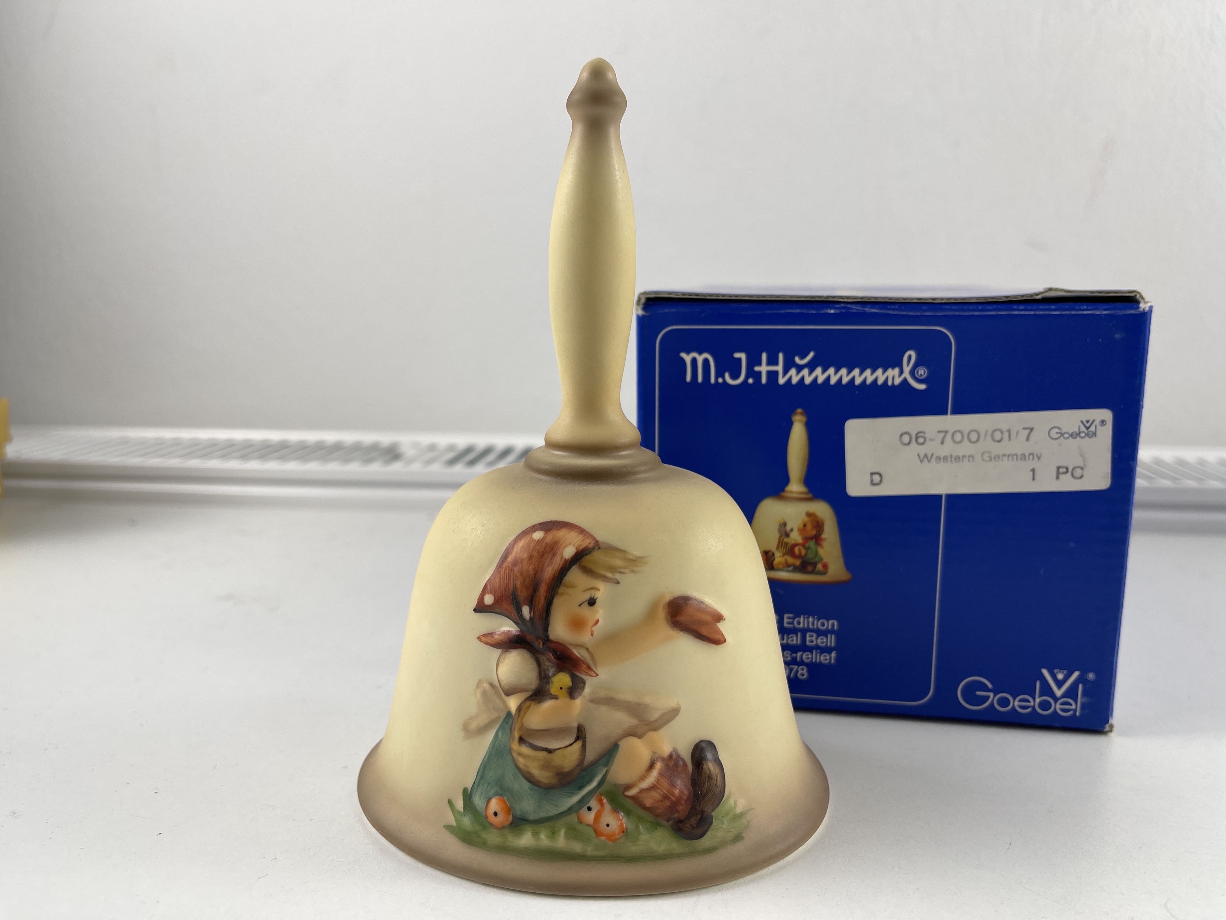 Hummel Figur 1979 Tischglocke 15,5 cm. 1 Wahl - Top Zustand. OVP