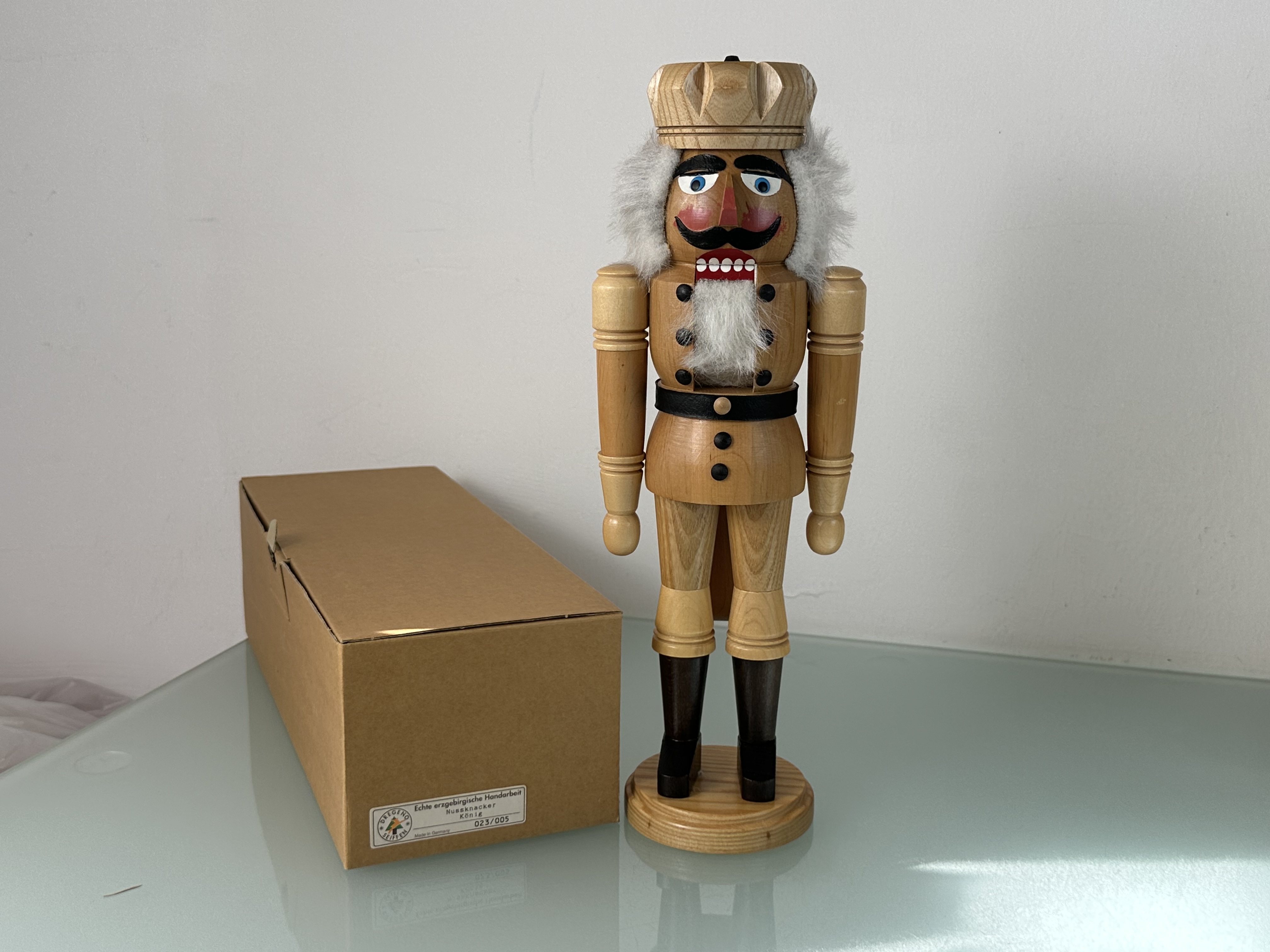 Erzgebirge Figur Nussknacker König 37 cm. Top Zustand