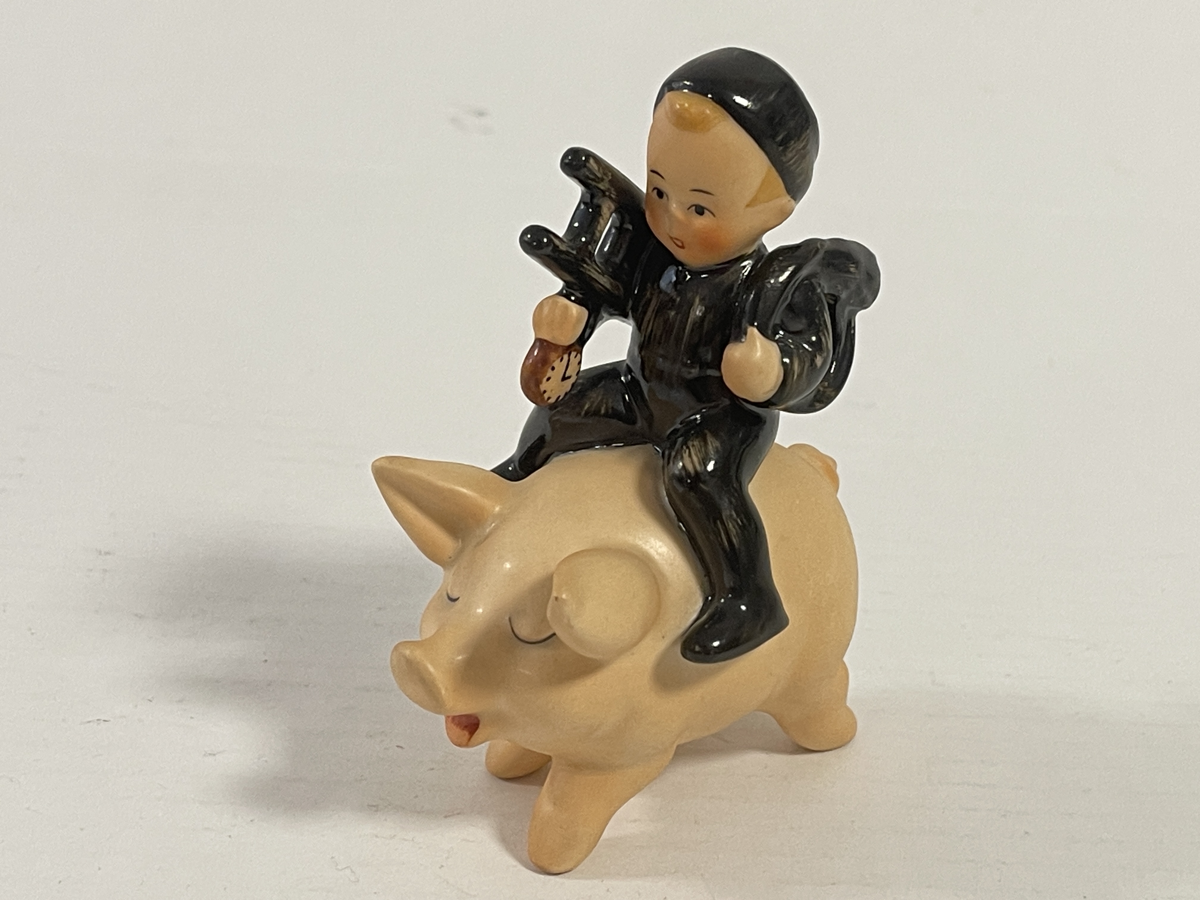  Goebel Figur Kaminfeger  auf Schwein 11 cm. 1 Wahl. Top Zustand.  