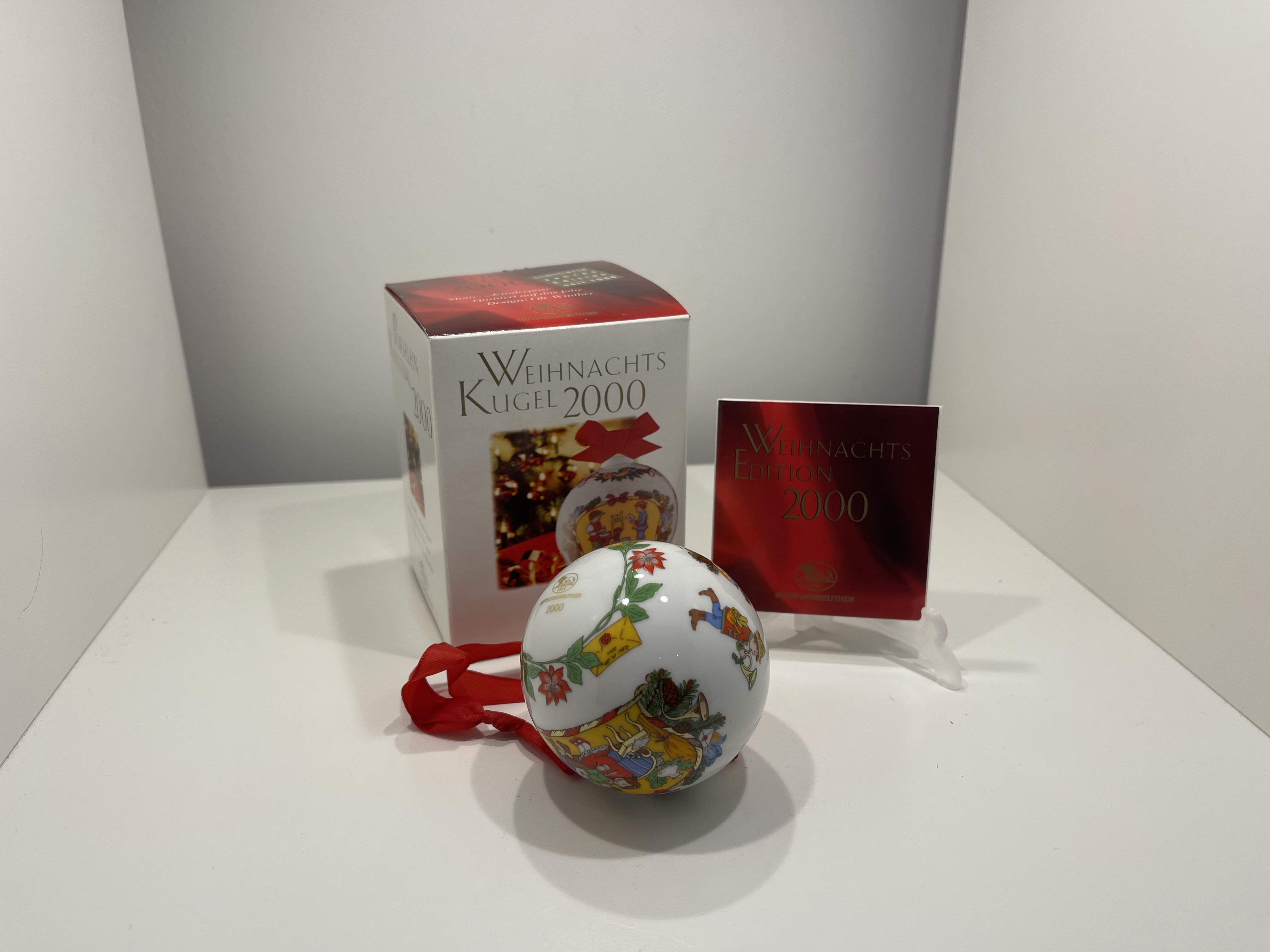  Hutschenreuther Weihnachtskugel mit Ovp + Zertifikat 2000 -Top Zustand.   