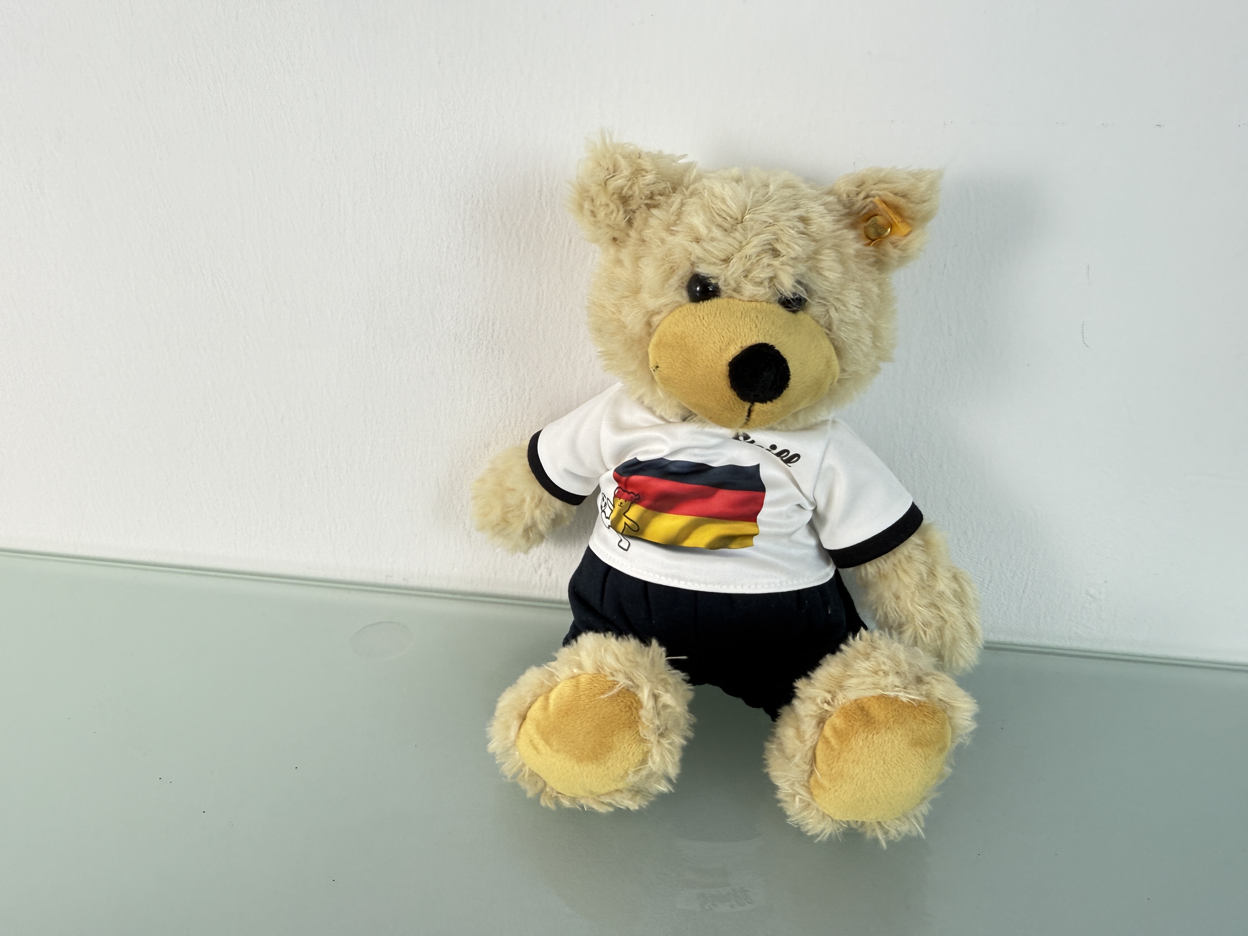 Steiff Tier 012754 Teddy Bär Fussball 30 cm. Top Zustand 