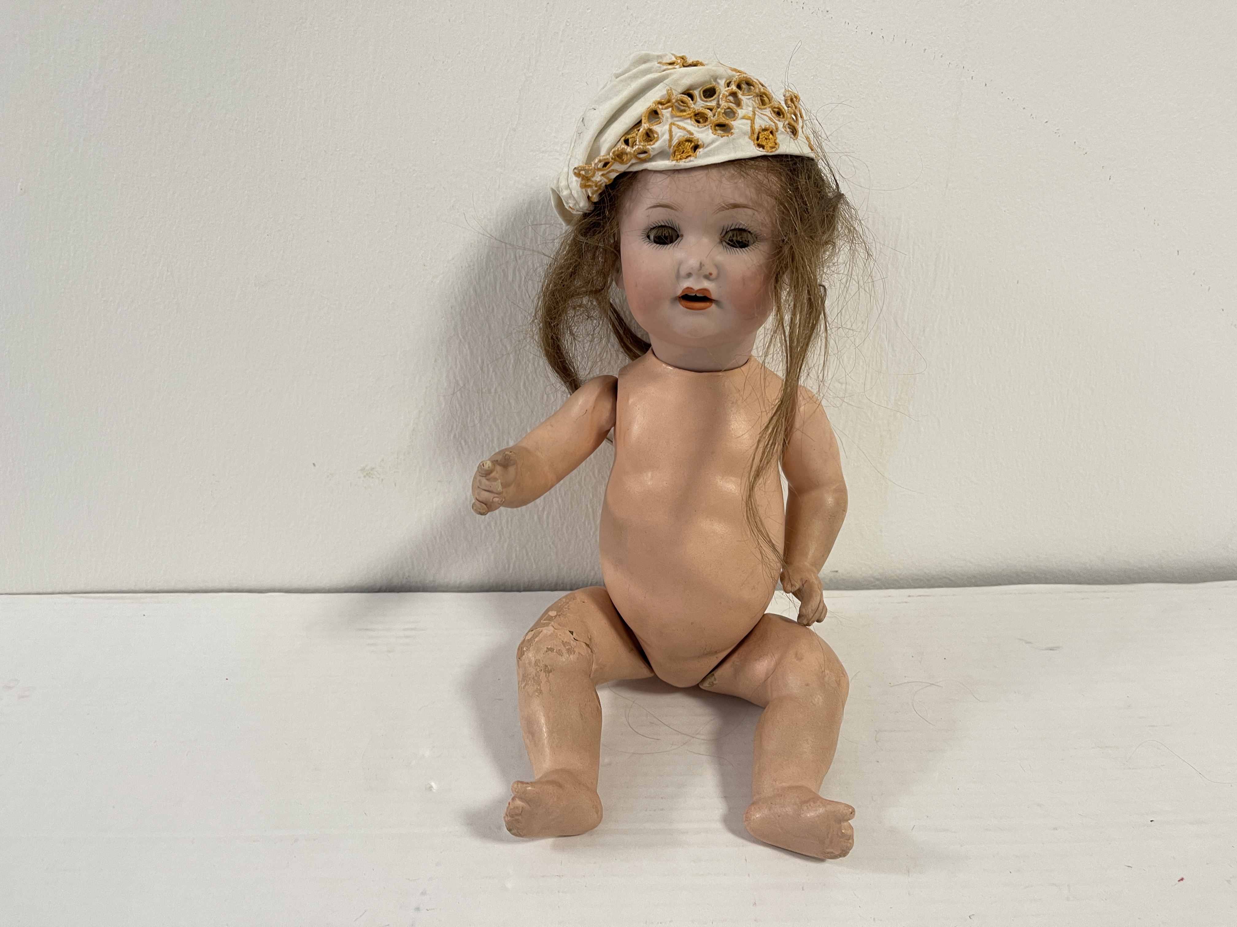 Künstlerpuppe alte Sammler Porzellankopfpuppe 33 cm Zustand siehe Fotos  