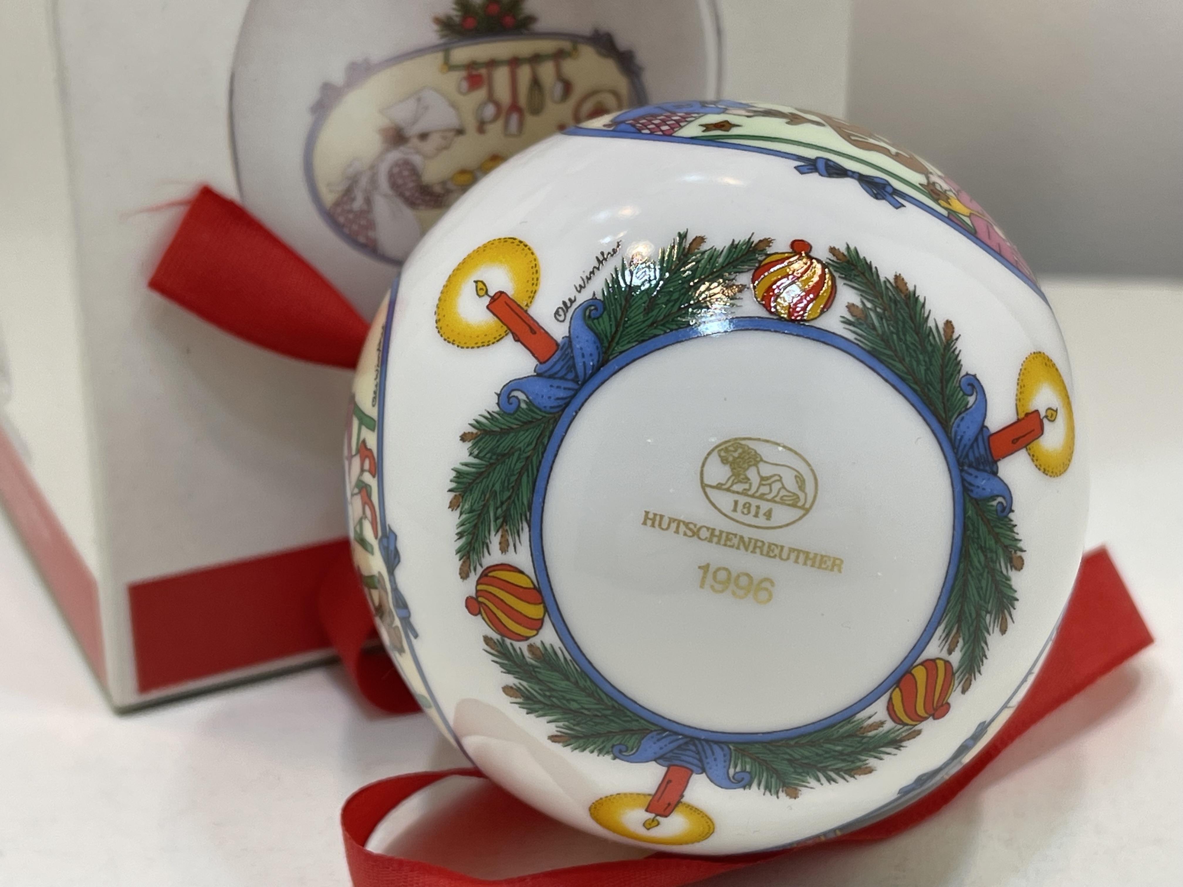  Hutschenreuther Weihnachtskugel mit Ovp 1996 -Top Zustand.    