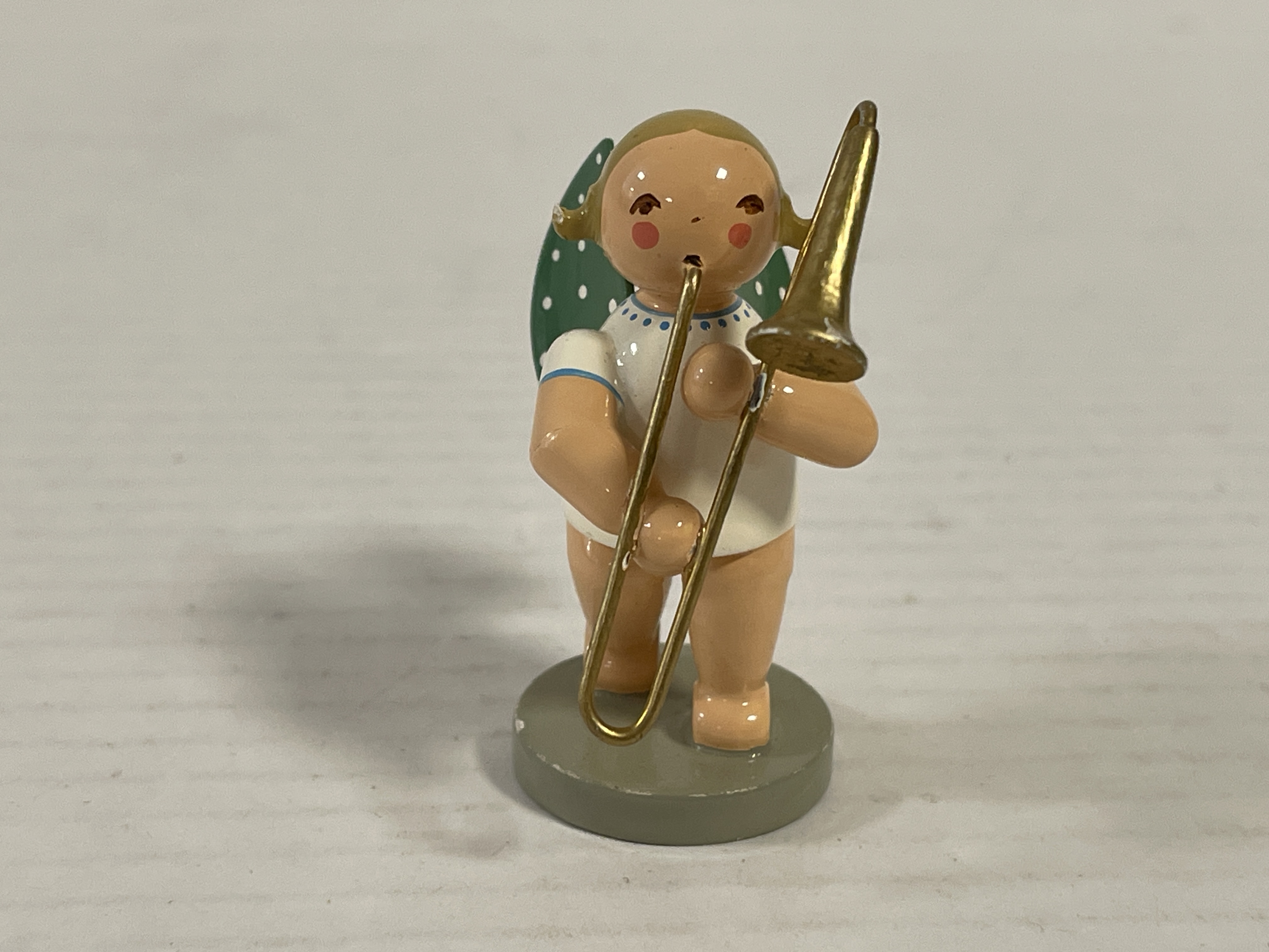 Erzgebirge Wendt und Kühn Figur Engel 6 cm. Zustand siehe Fotos 