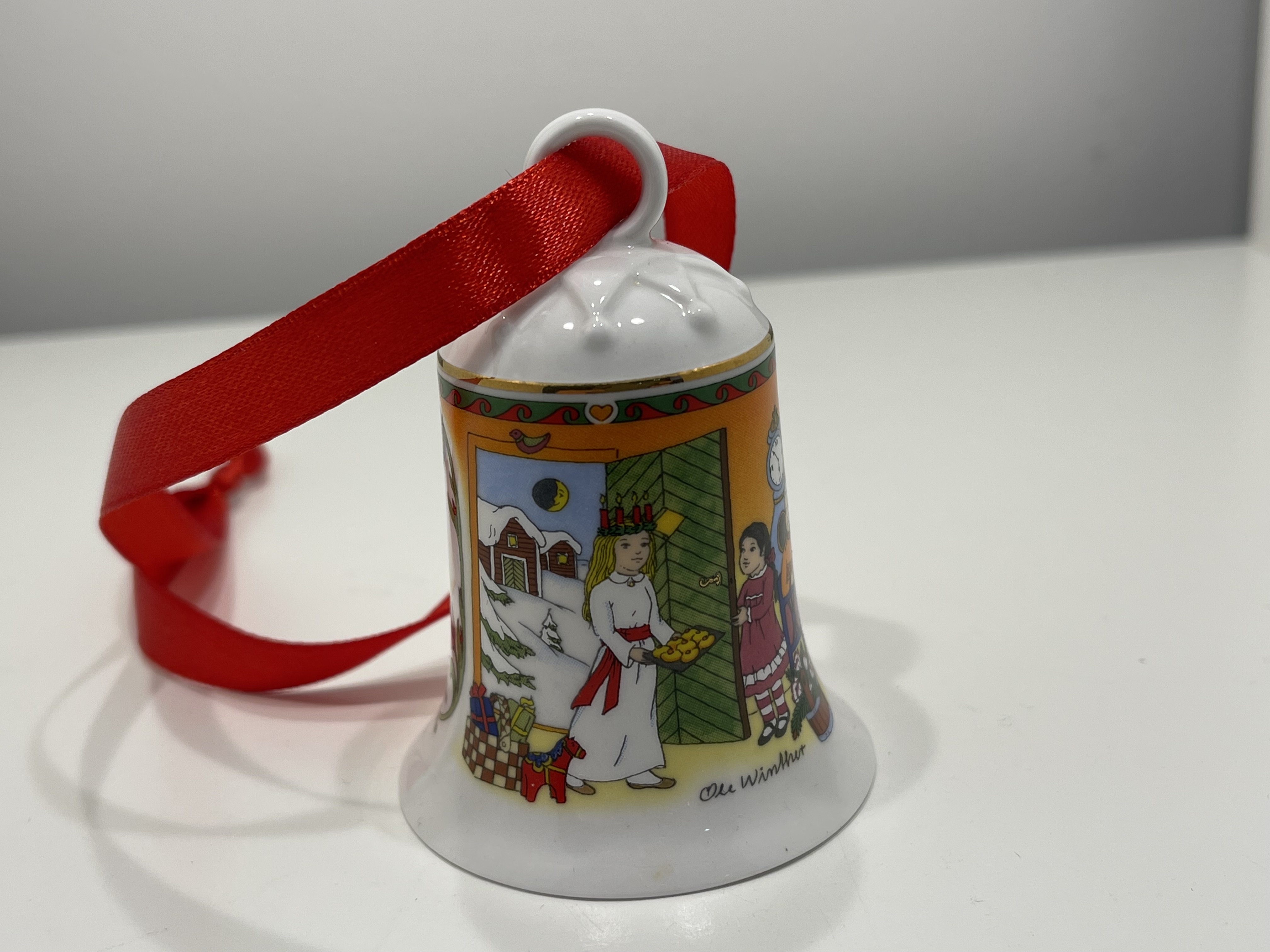  Hutschenreuther 2011 Weihnachtsglocke  7 cm. Top Zustand.  