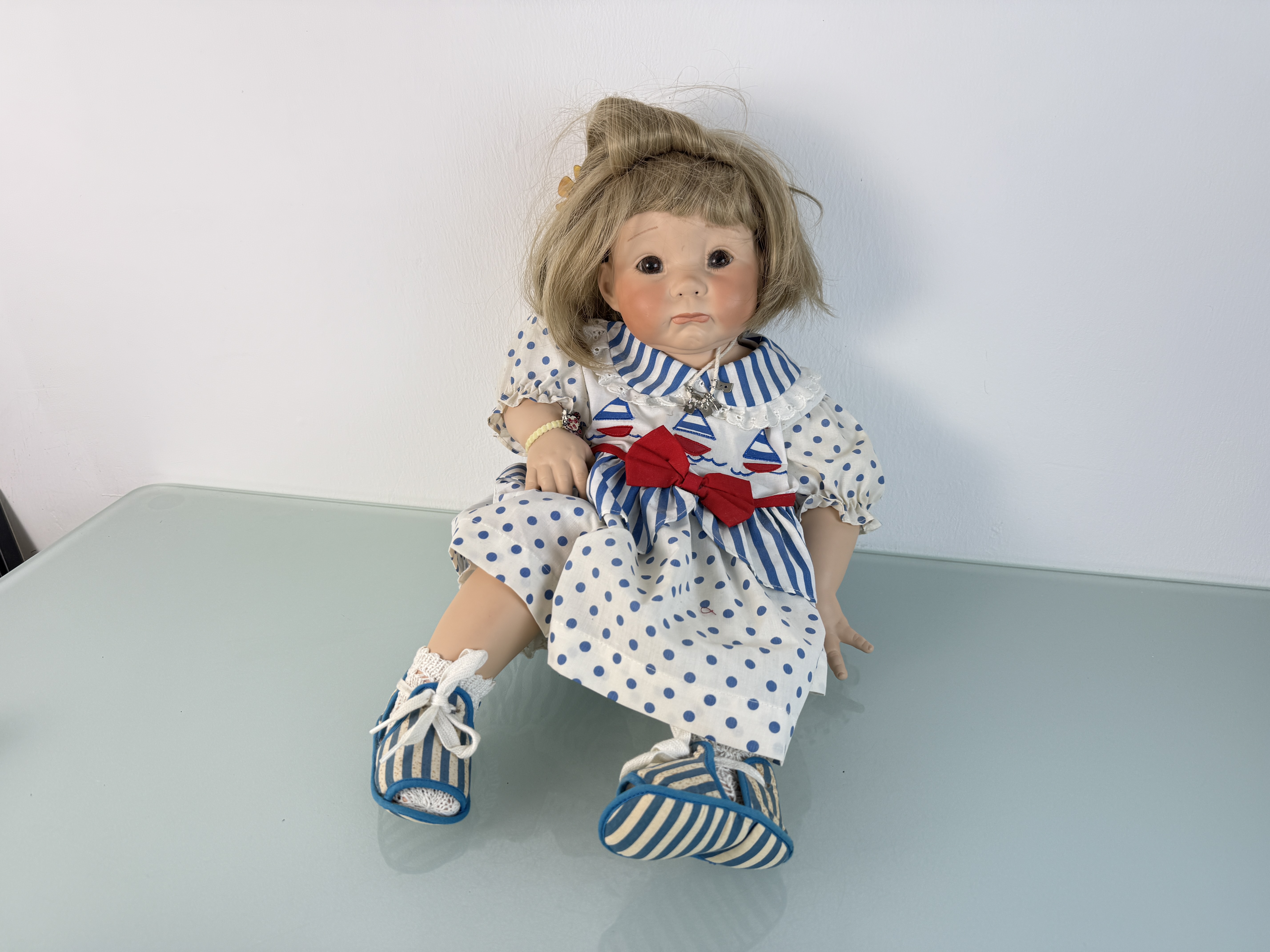 Künstlerpuppe Sammler alte Porzellan Puppe 53 cm Zustand siehe Fotos 
