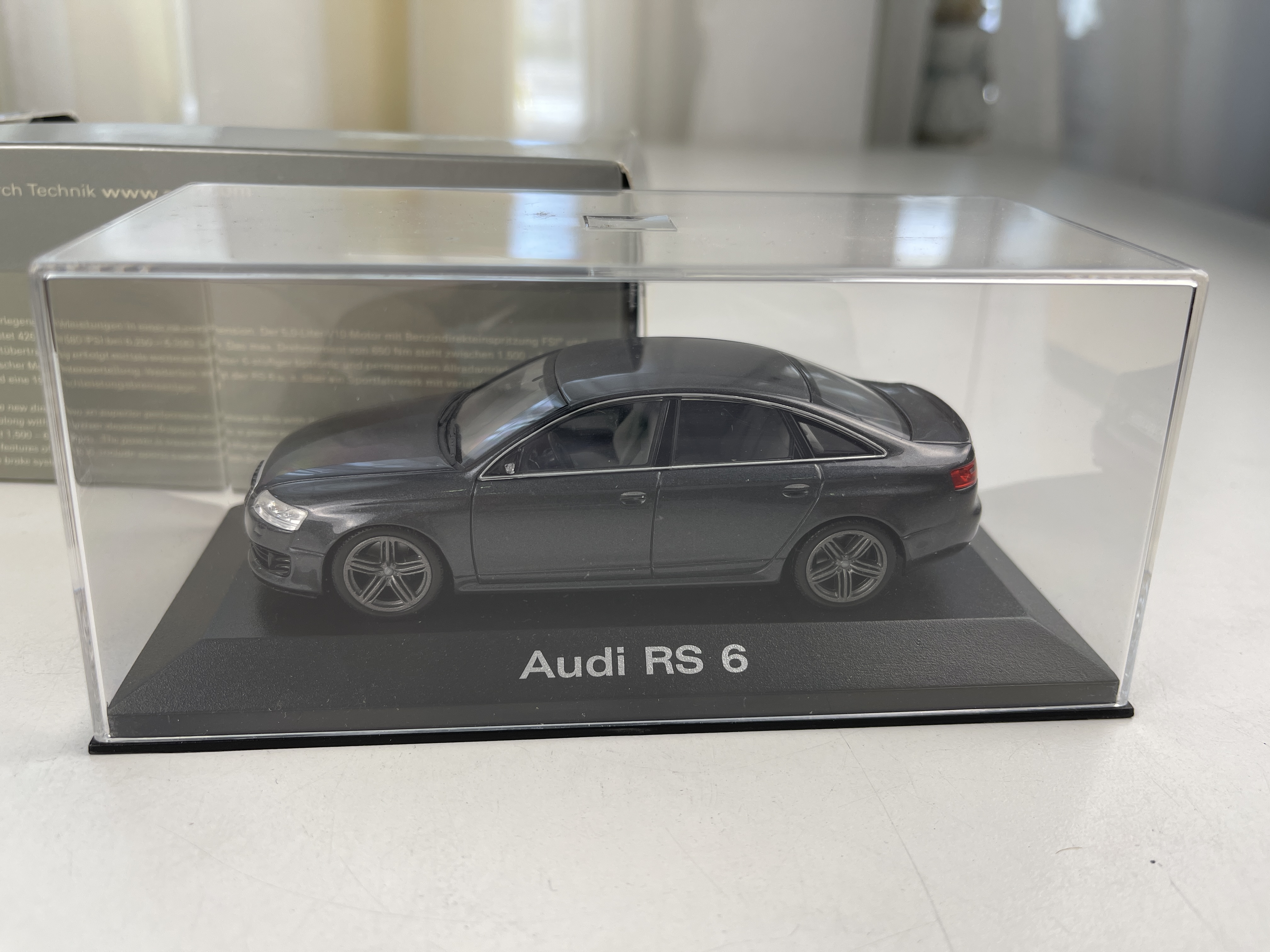 Modellauto Audi RS 6 - 1:43 - Top Zustand
