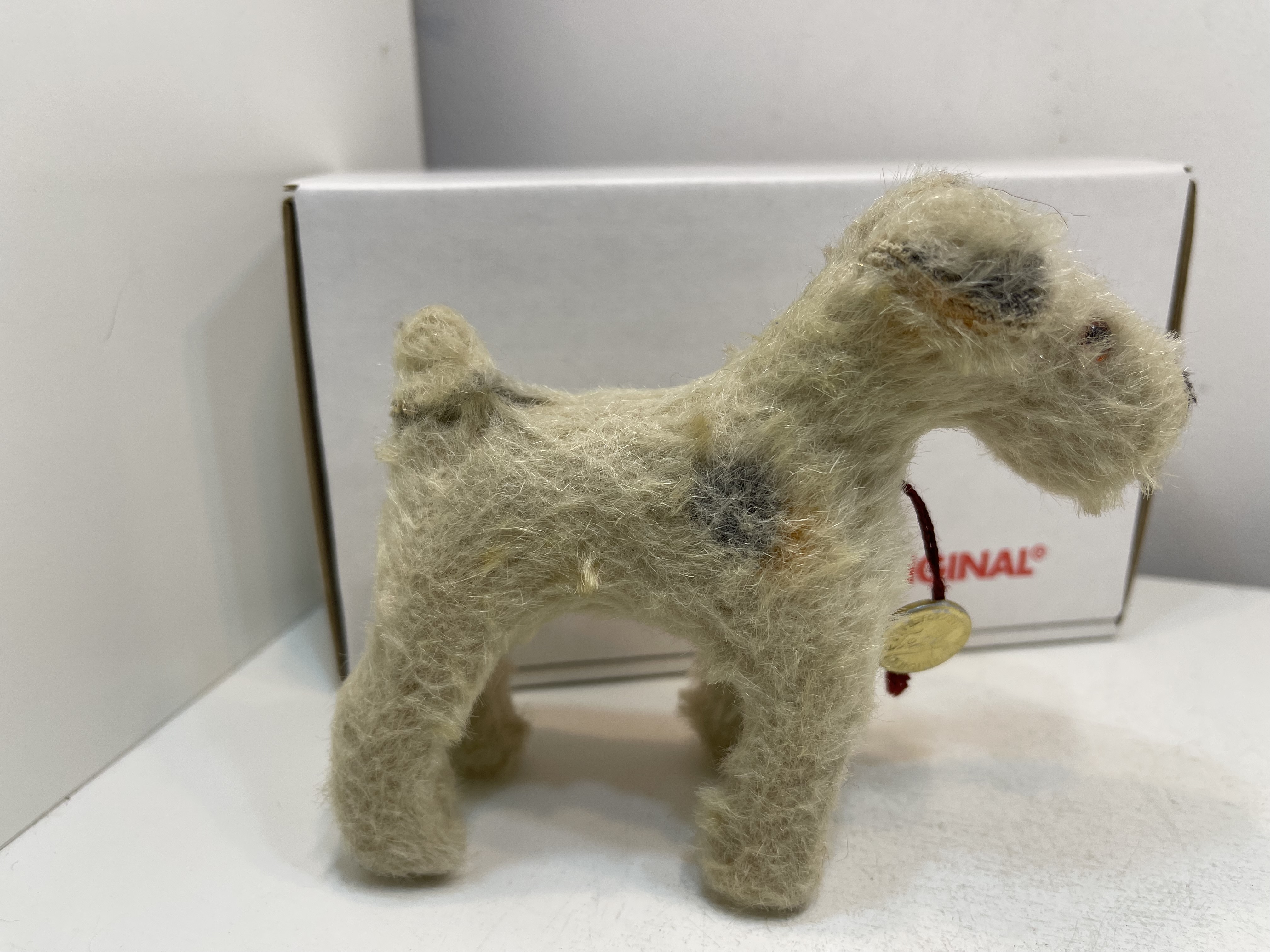 Hermann - Hund 11 x 10 cm + OVP. Top Zustand 