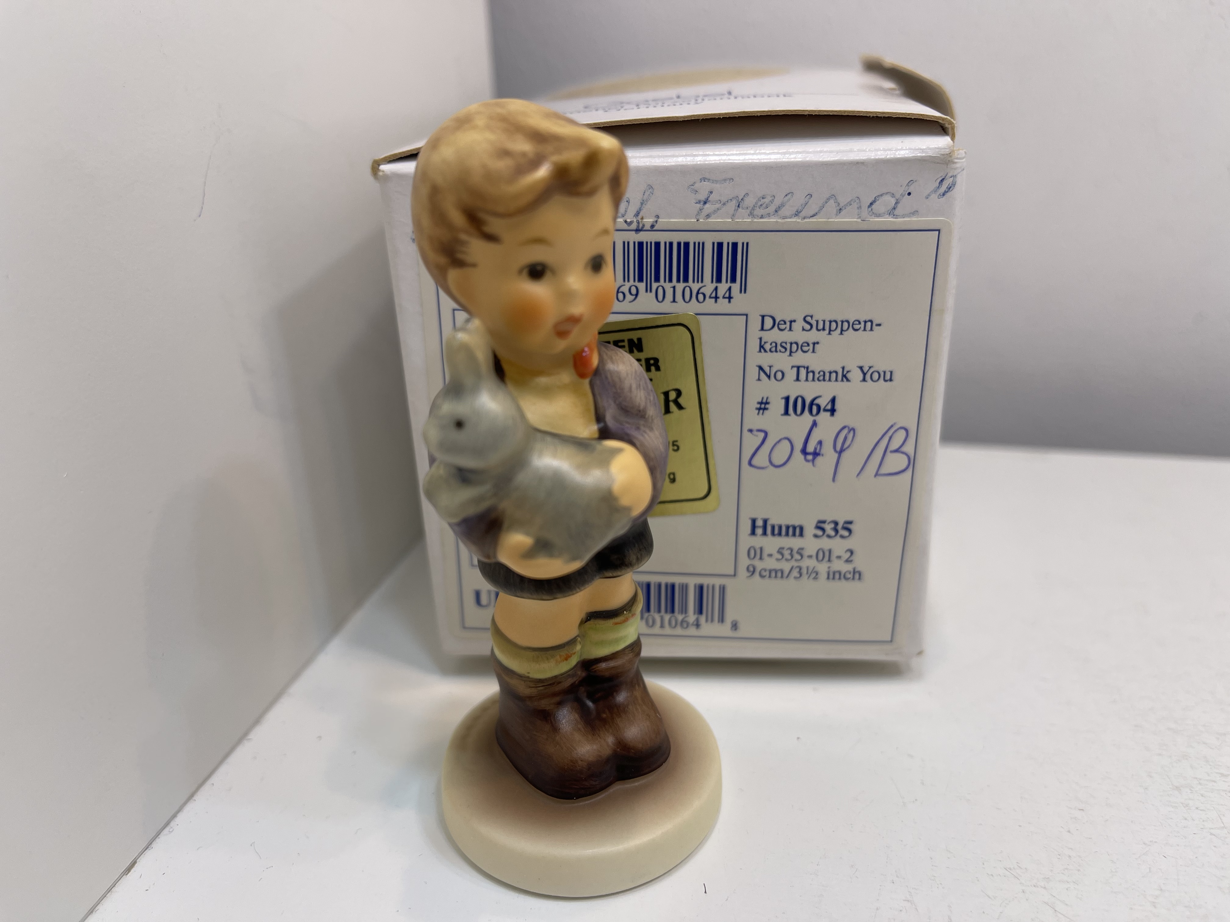 Hummel Figur 2049/B Mein kleiner Freund 9 cm ovp. 1 Wahl, Top Zustand  Hummel Figur 2049/B Mein kleiner Freund 9 cm ovp. 1 Wahl, Top Zustand