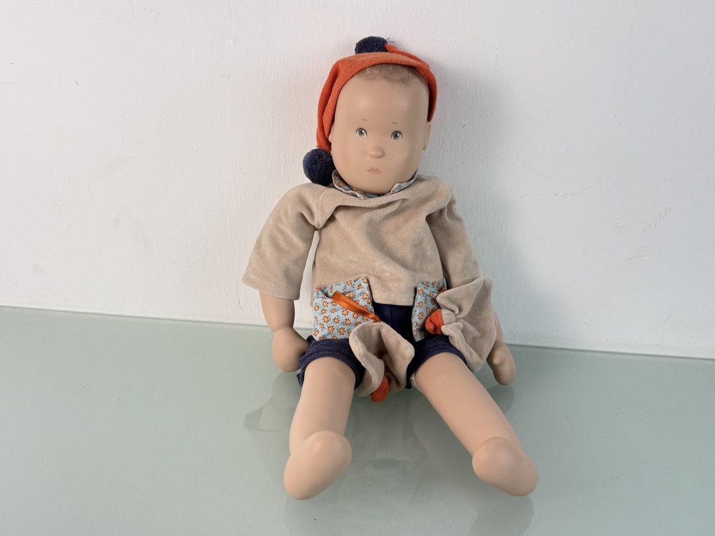 Künstlerpuppe Götz Vinyl Puppe 52 cm. Top Zustand 