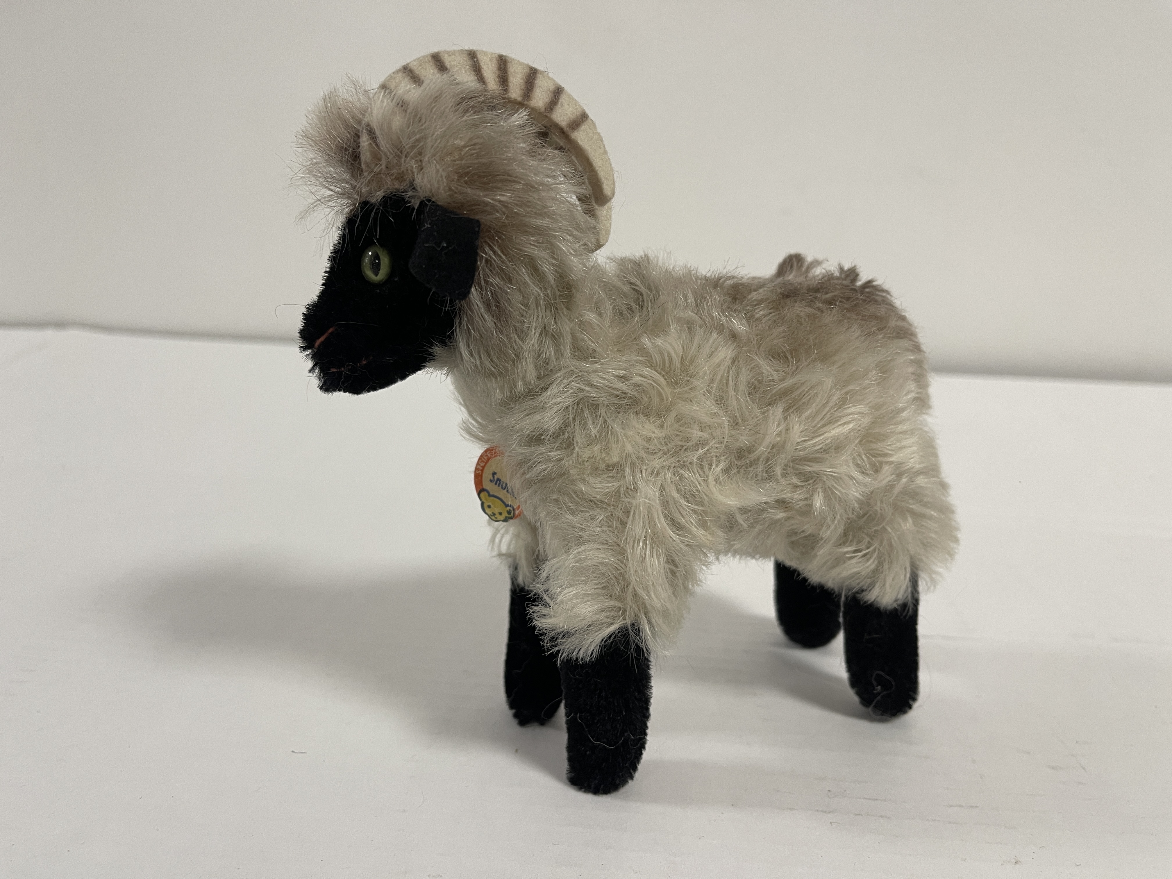 Steiff Tier Schaf Heideschaf 16 cm Zustand siehe Fotos  
