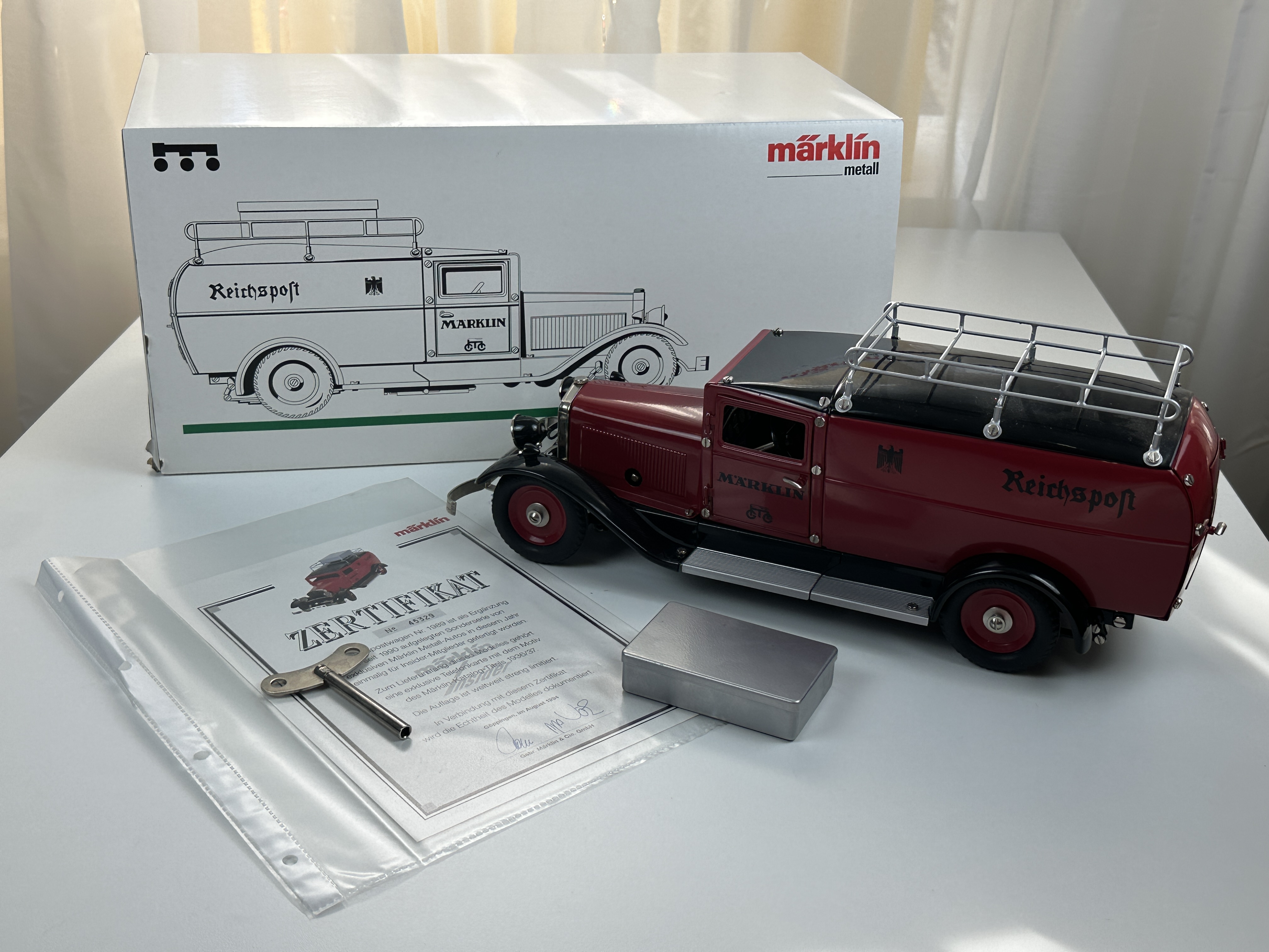 Märklin 1989 Reichspostwagen 15 x 38,5 x 13 cm. Mit OVP & Zertifikat. Top Zustand  