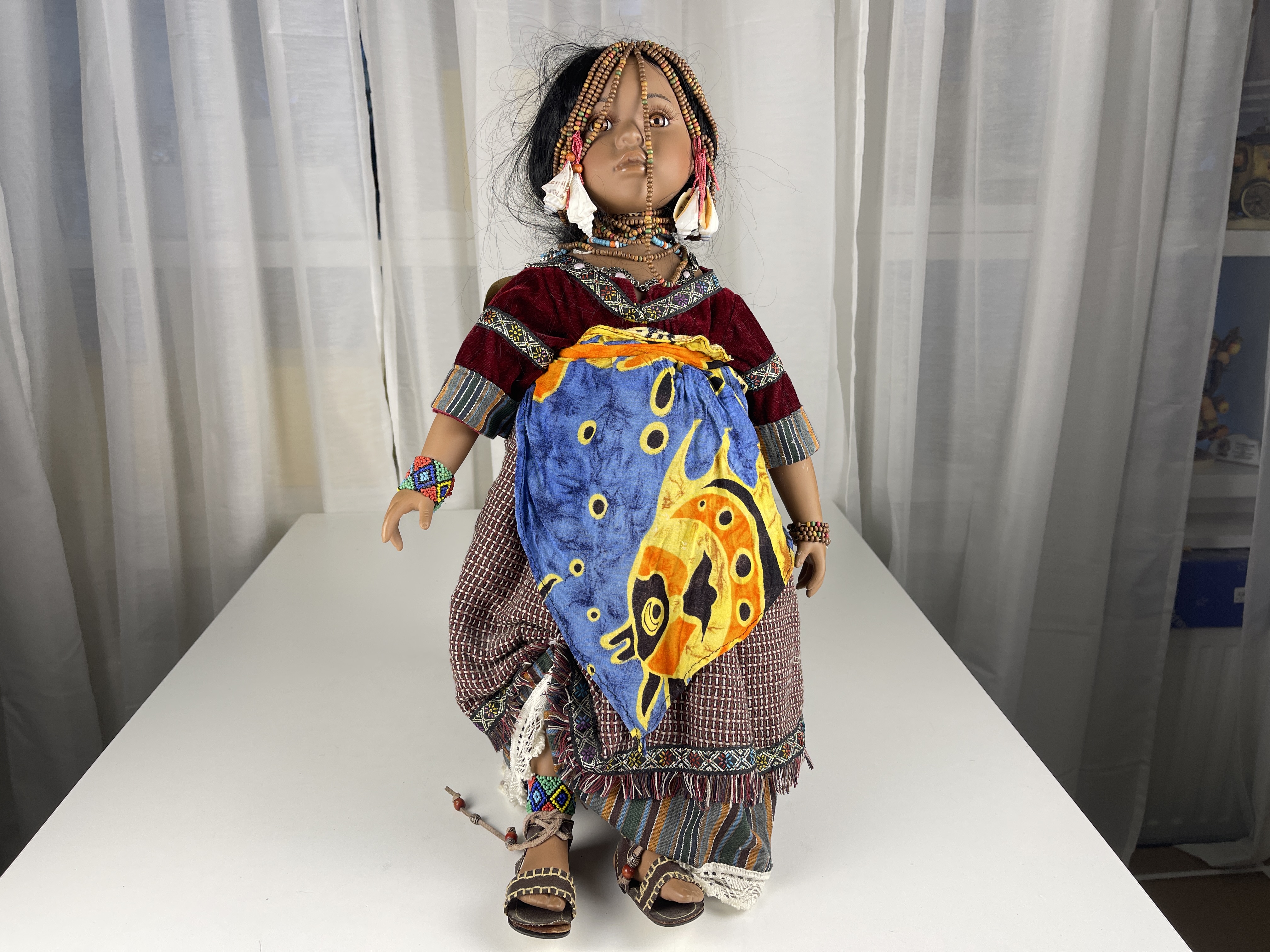 Künstlerpuppe Porzellan Puppe 54 cm. Zustand siehe Fotos