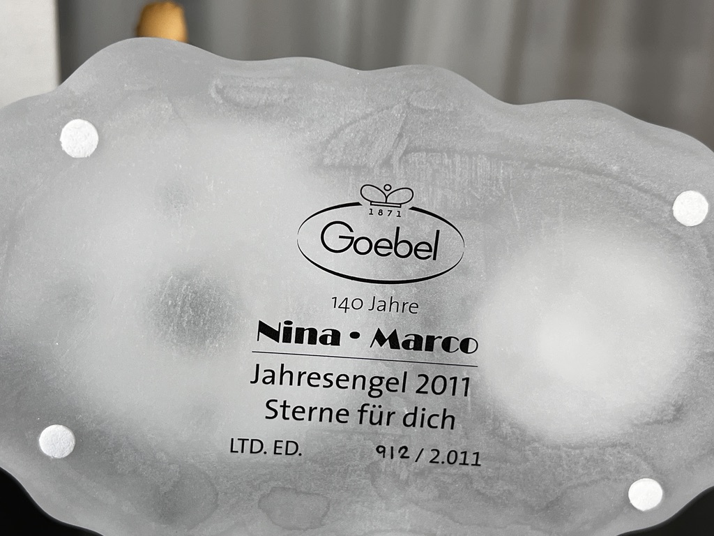 Goebel Figur Nina & Marco 2011 Jahresengel 15 cm. 1 Wahl. Top Zustand  