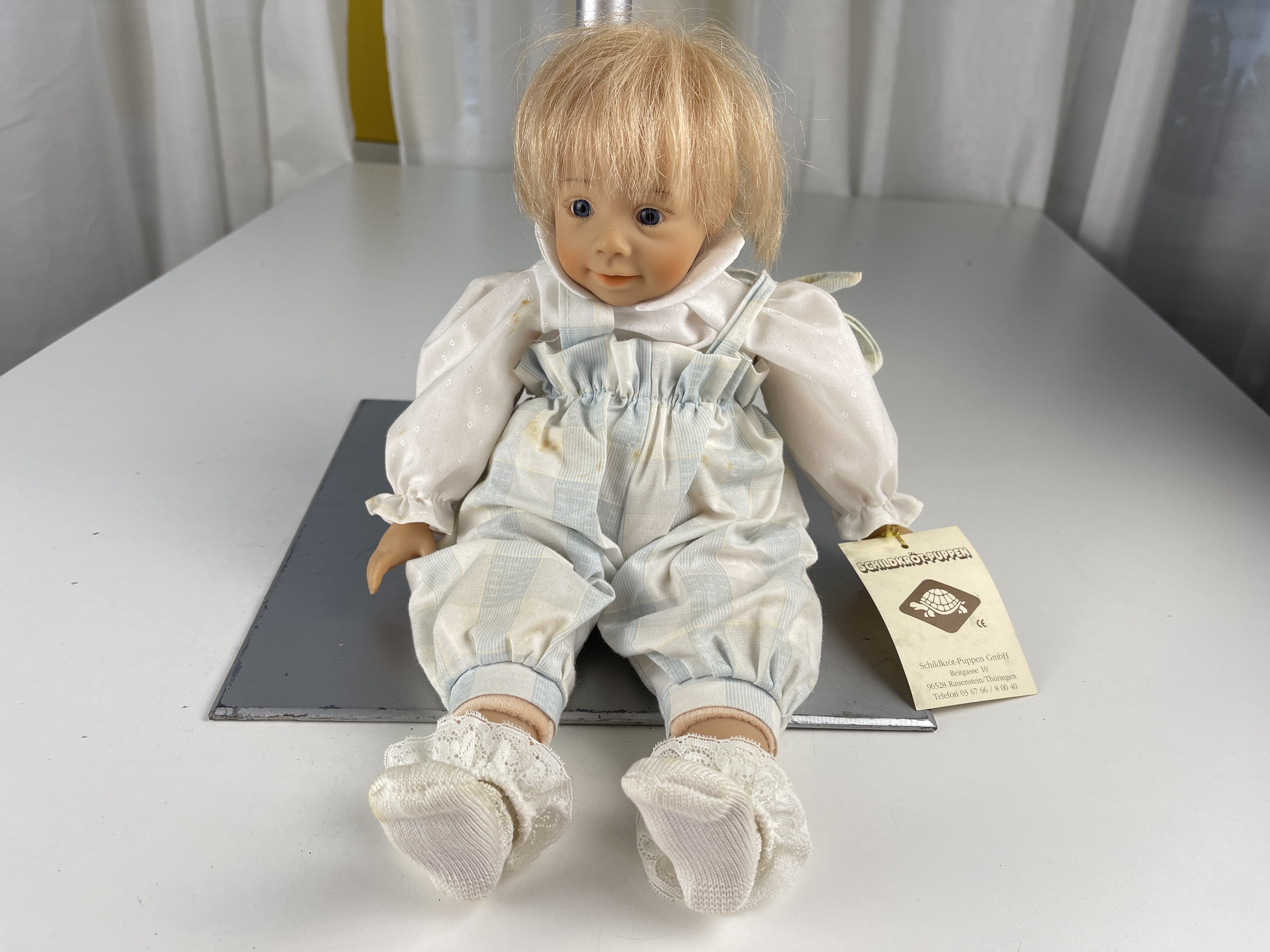 Schildkrötpuppe Evelyn Pfaffendorf Vinyl Puppe 33 cm. Zustand siehe Fotos   