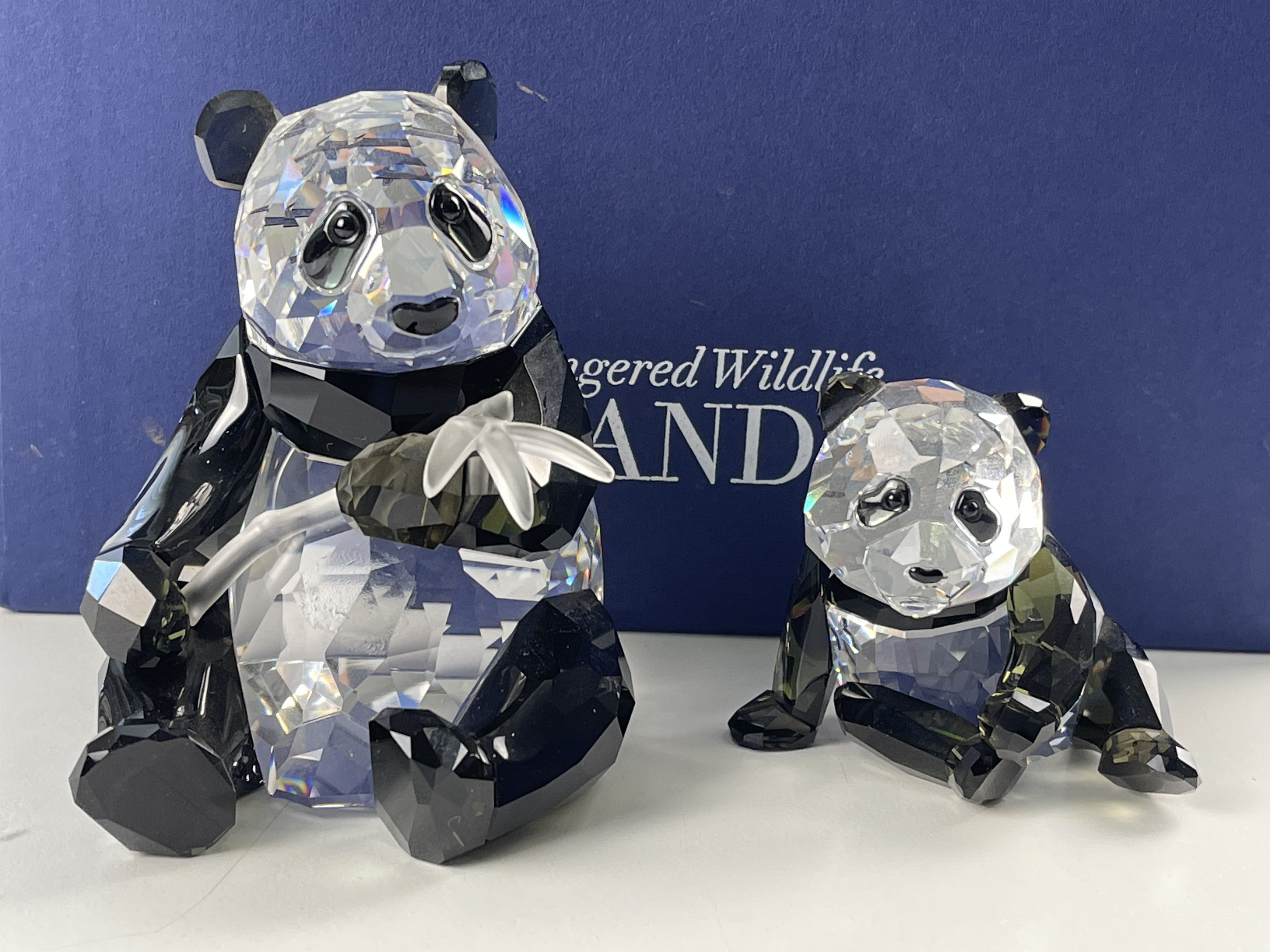 Swarovski Figur 900918 Jahresfigur 2008 Pandas. 9,5 + 6 cm. Ovp & Zertifikat. Top Zustand    