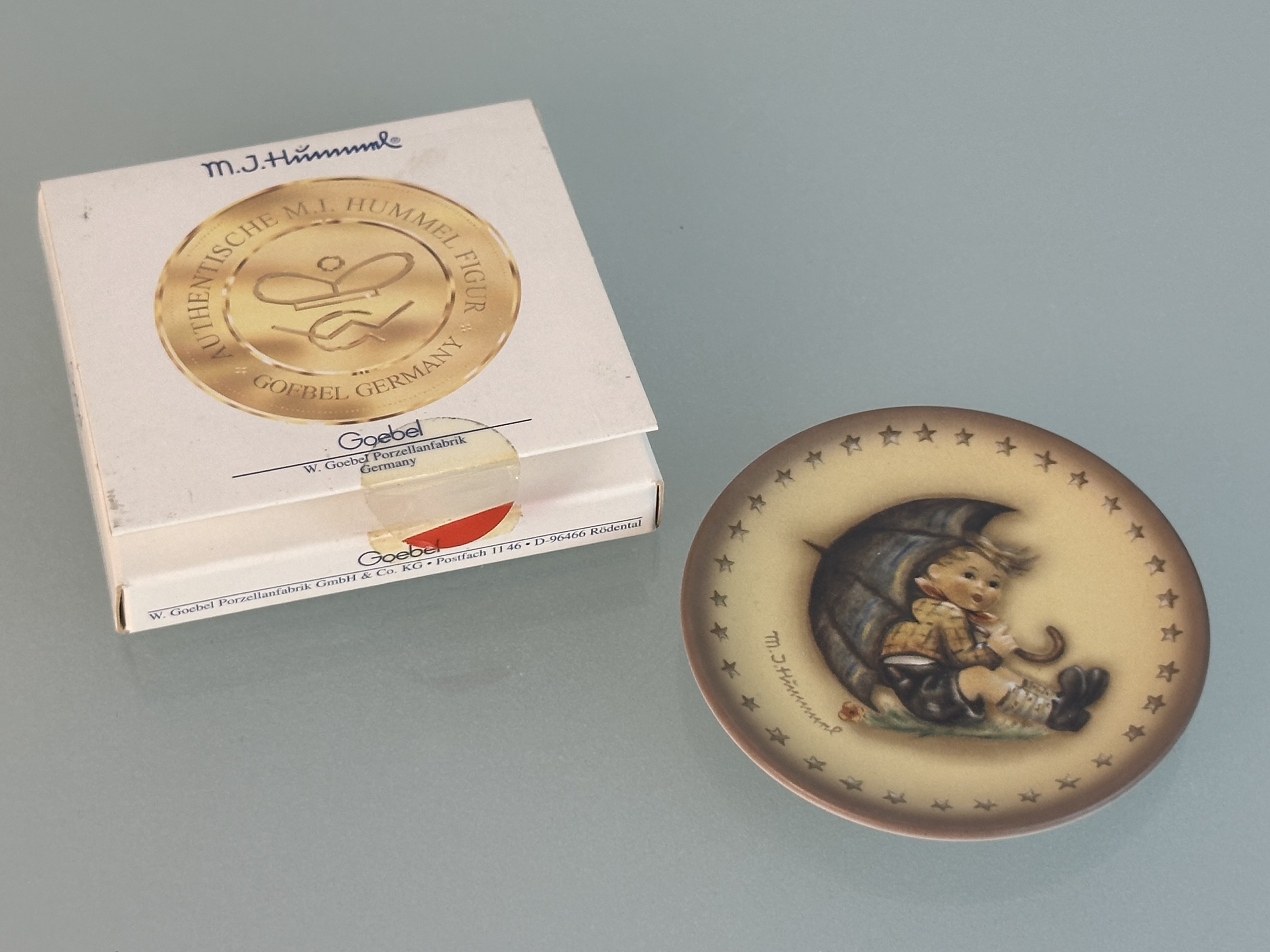  M.I. Hummel Teller  Ø 8 cm. 1 Wahl. Top Zustand