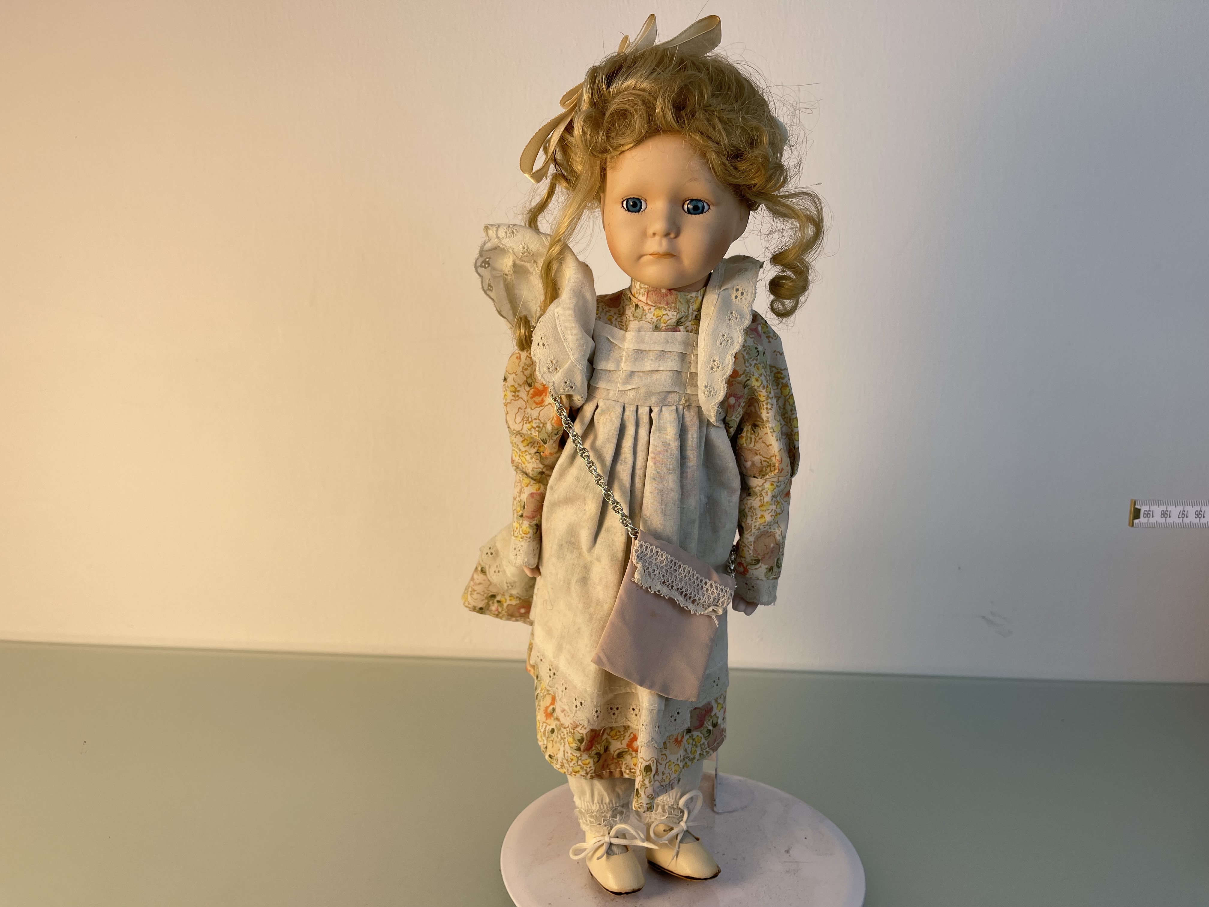 Künstler Porzellan Puppe Leonardo 42 cm. Zustand  siehe Fotos 