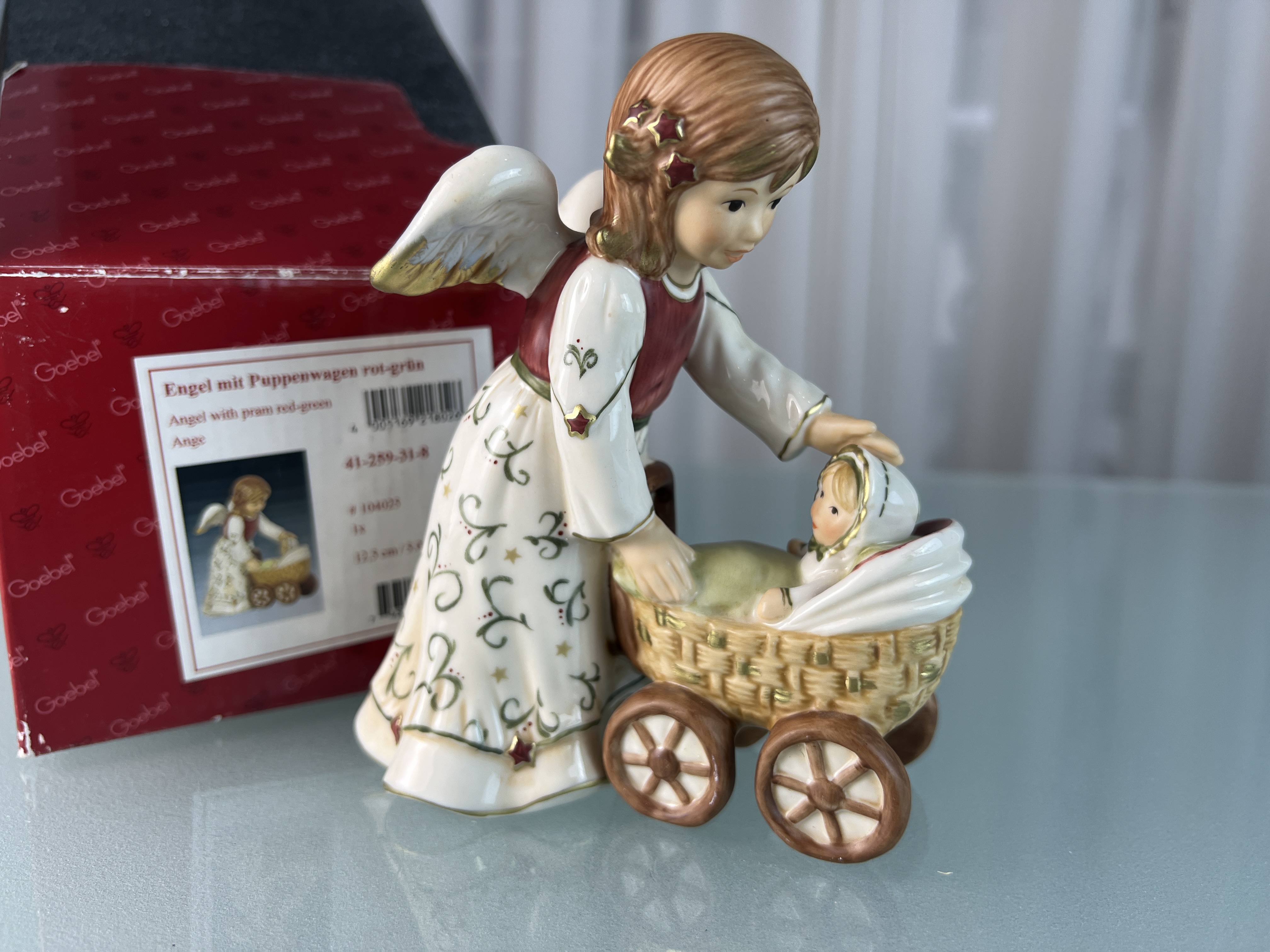 Goebel Figur Engel mit Puppenwagen 13,5 cm. Top Zustand 