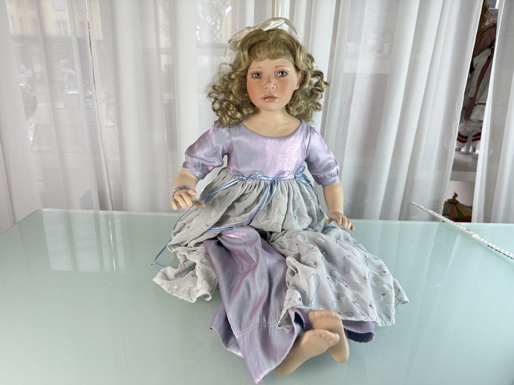 Künstlerpuppe Christine Orange Porzellan Puppe 68 cm. Top Zustand  
