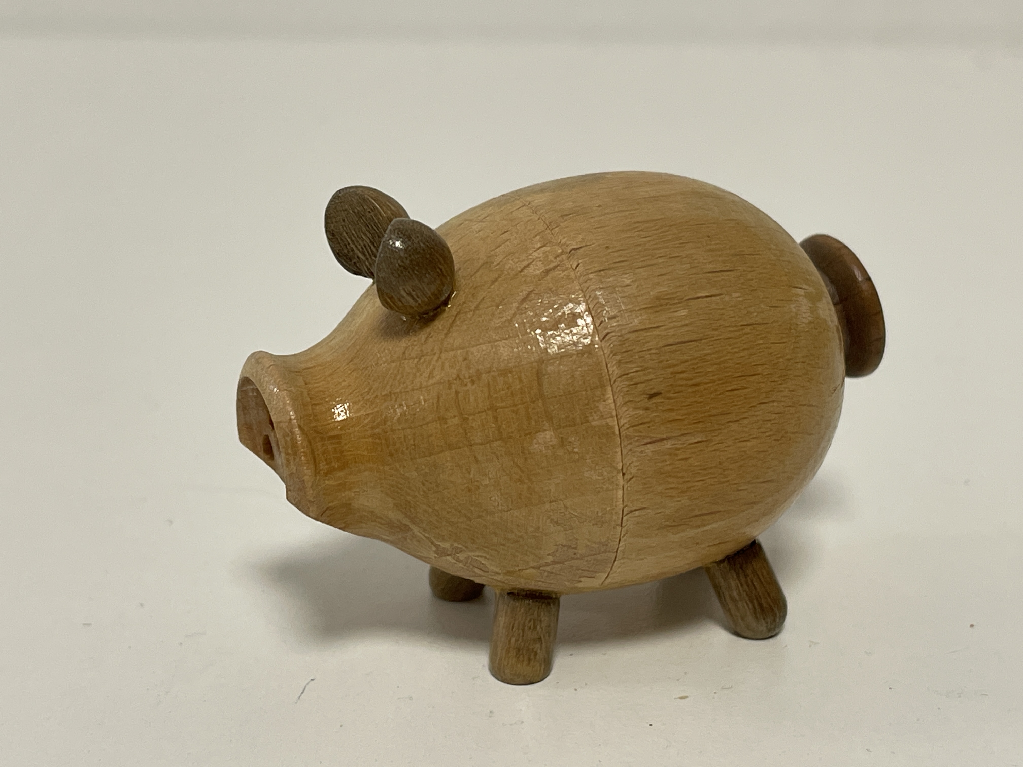 Erzgebirge Figur Salz / Pfeffer Streuer Schwein 7 x 4,5 cm. Zustand siehe Fotos 