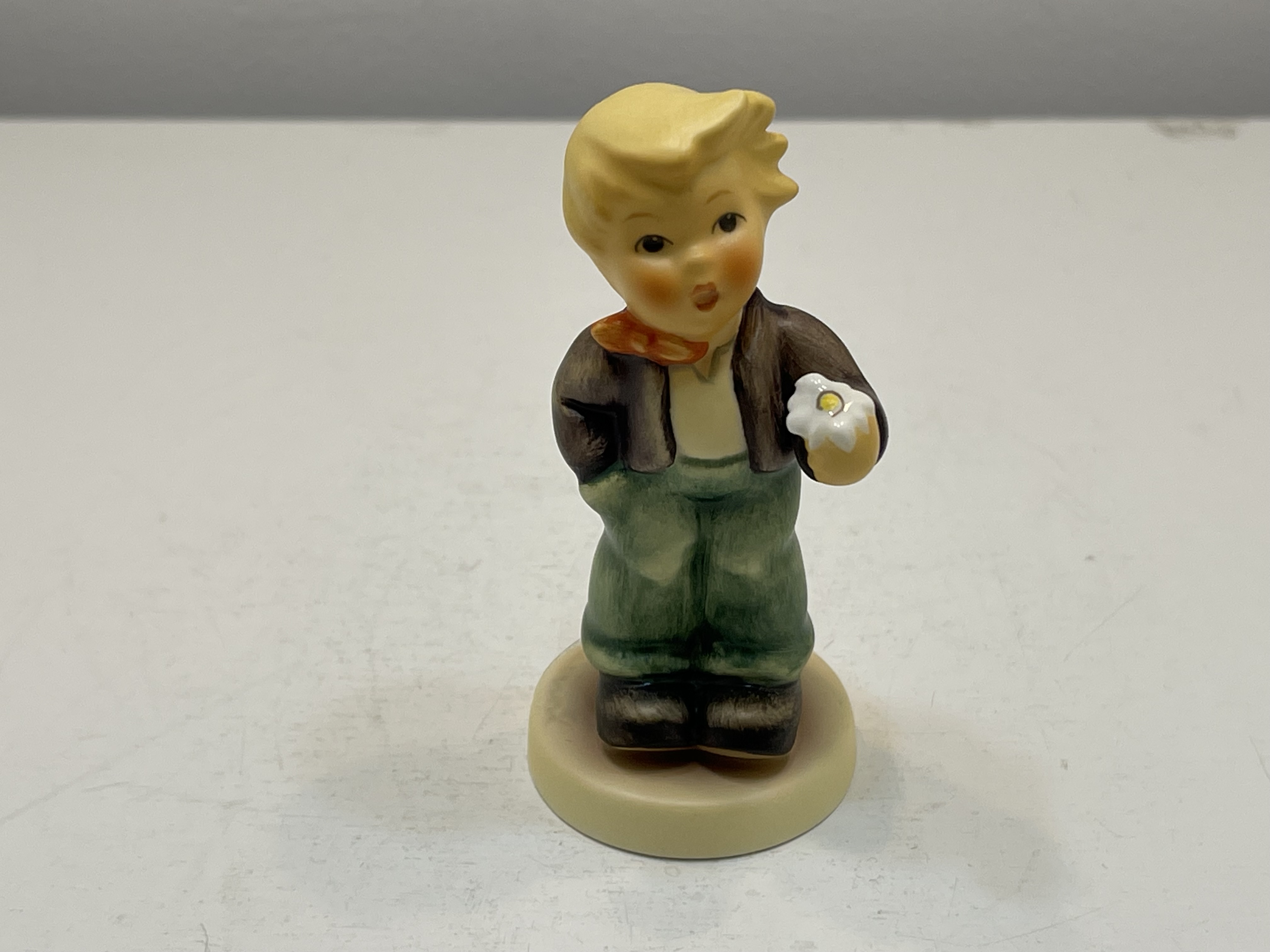 Hummel Figur 2077/B Für dich gepflückt 8,7 cm. 1 Wahl. Top Zustand  