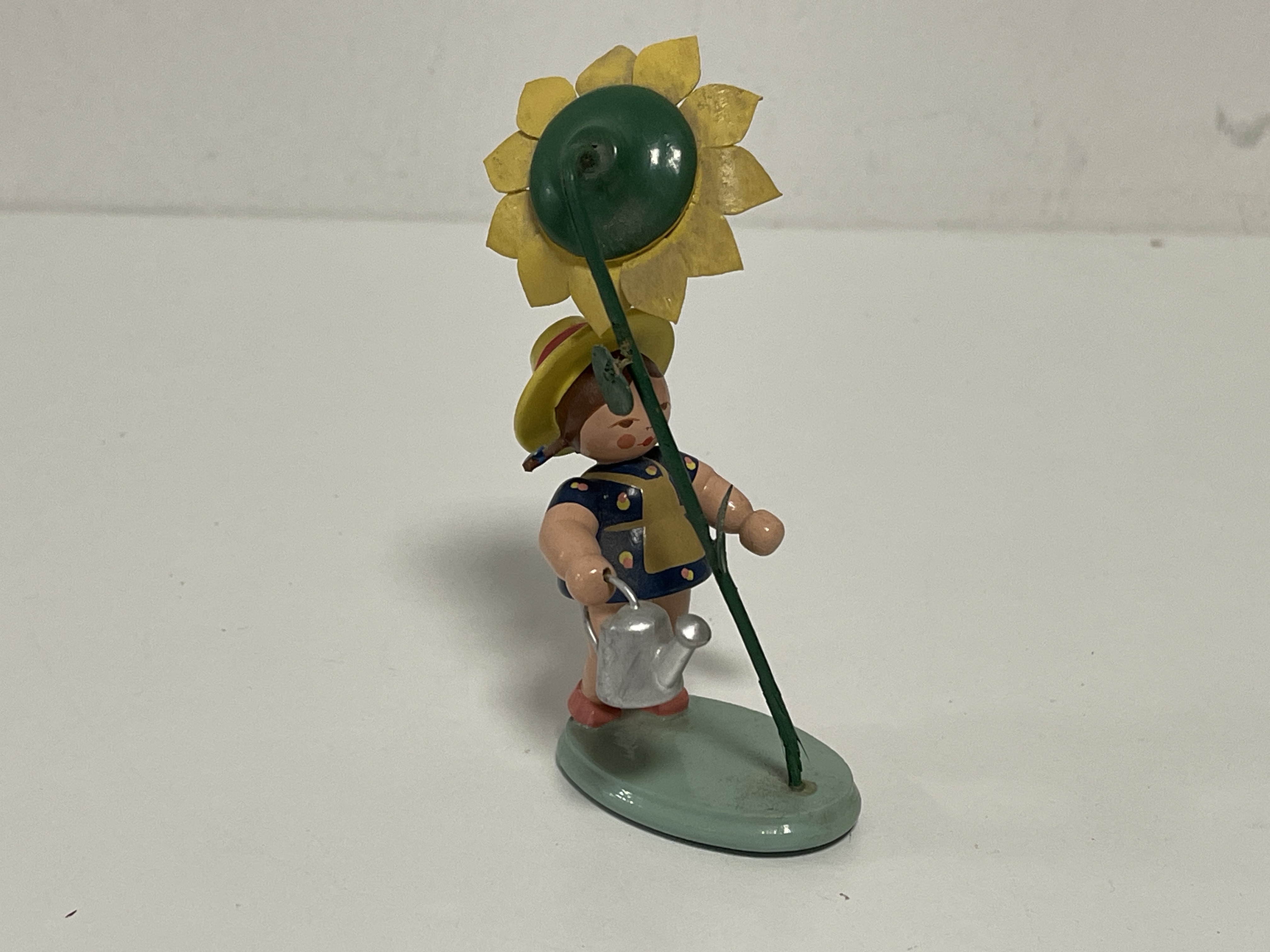 Erzgebirge Figur Blumenkind 11 cm. Zustand siehe Fotos  