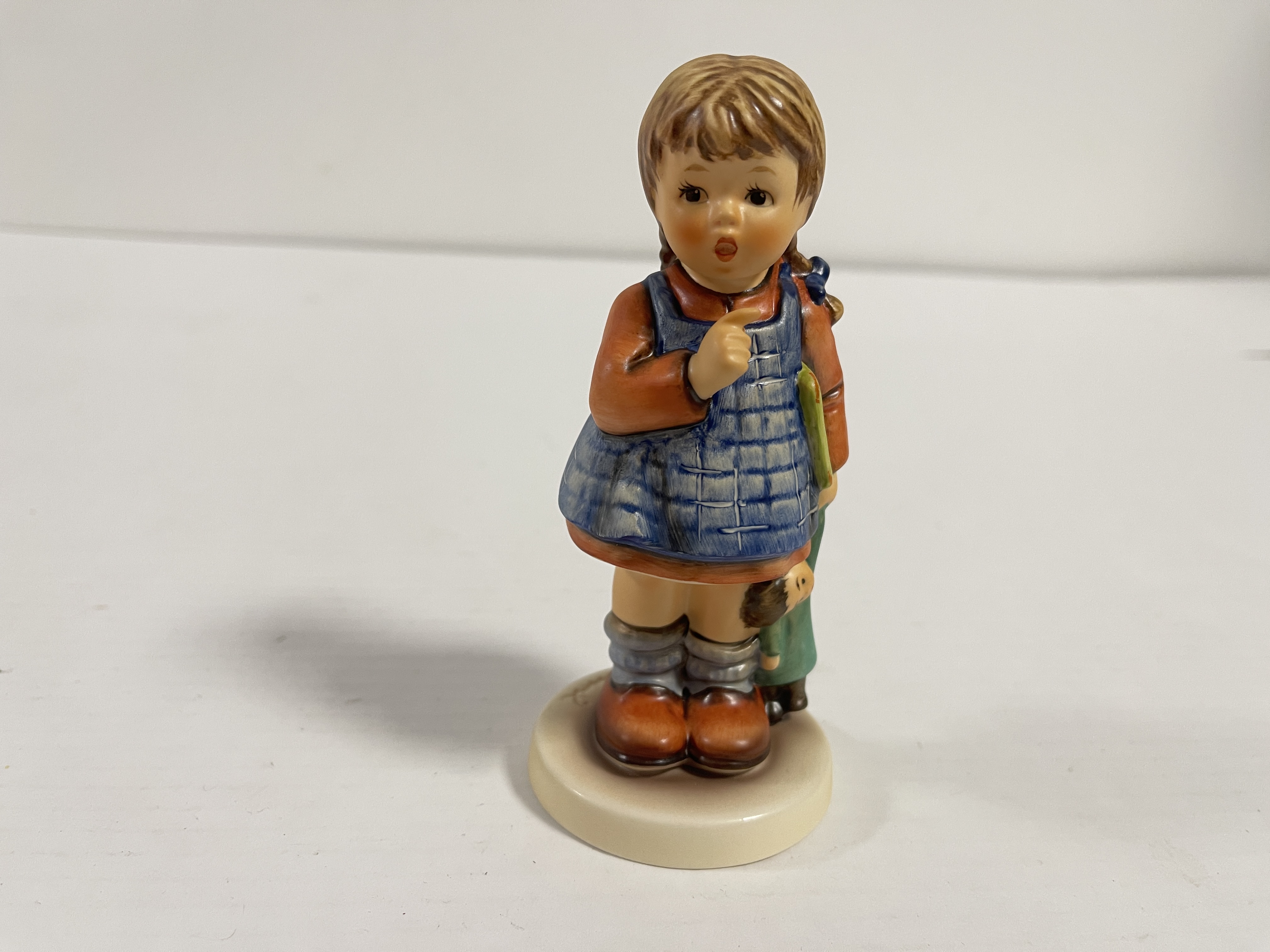 Hummel Figur 486 Schluss für Heute 13 cm 1 Wahl. - Top Zustand 