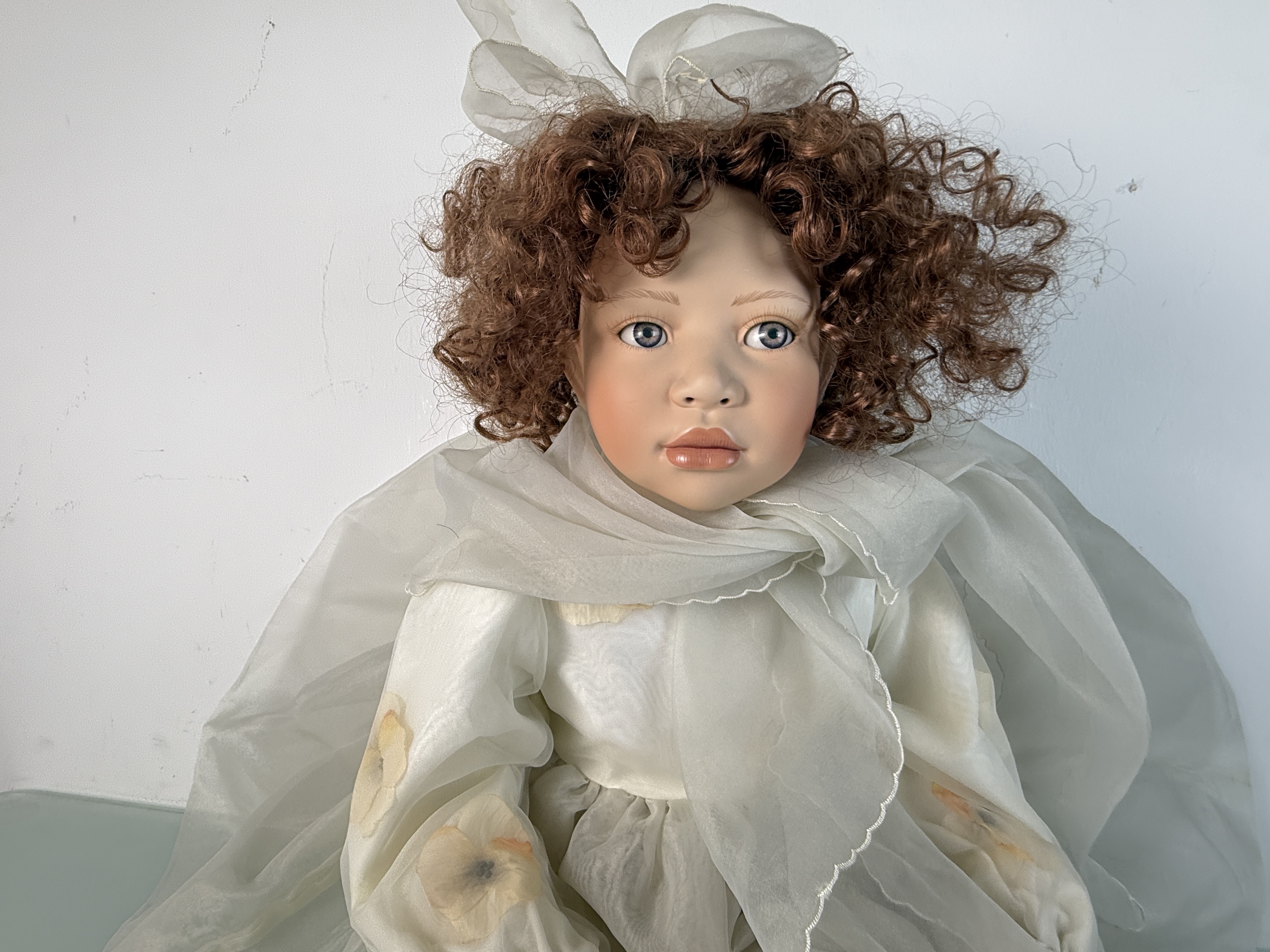 Künstlerpuppe Christine Orange  Porzellan Künstlerpuppe Puppe 80 cm. Top Zustand  