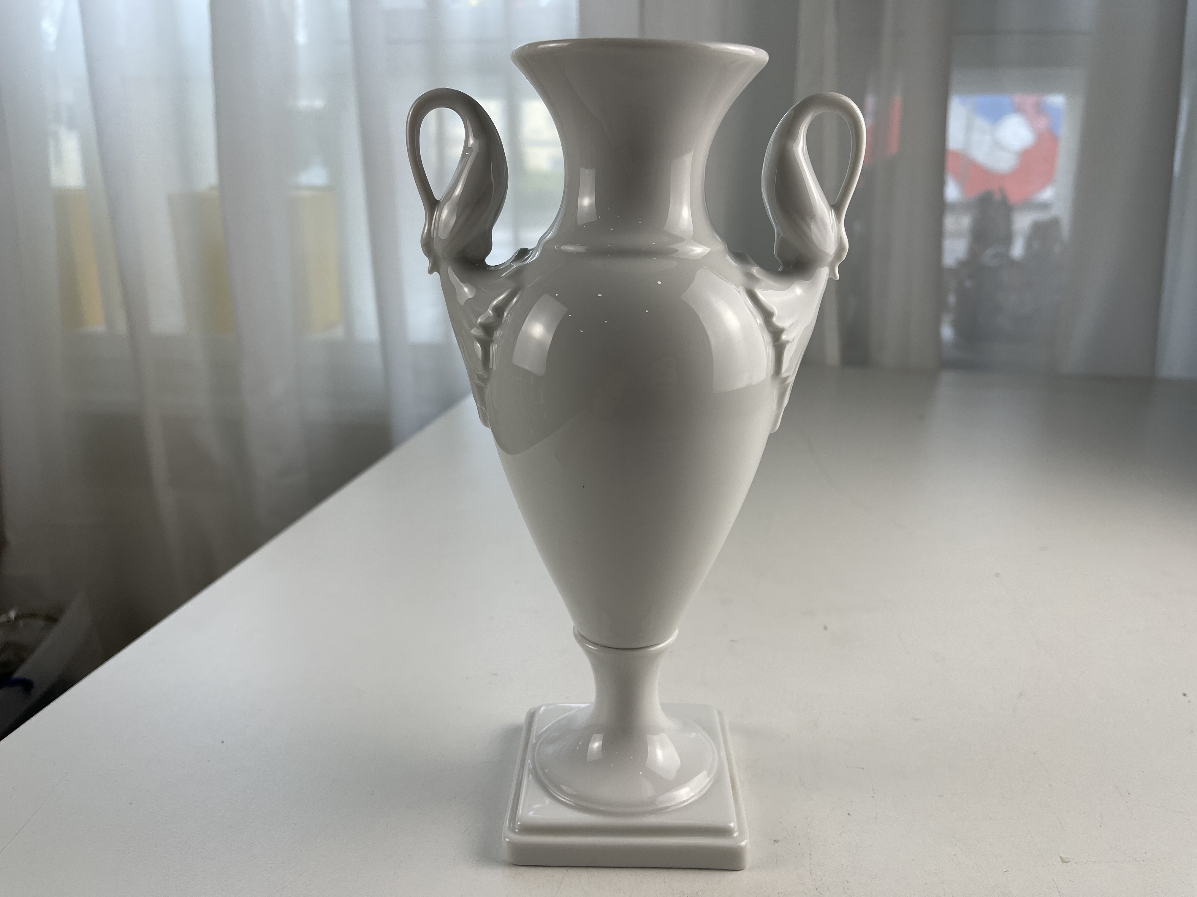 Kaiser Porzellan Vase 24 cm - Top Zustand    