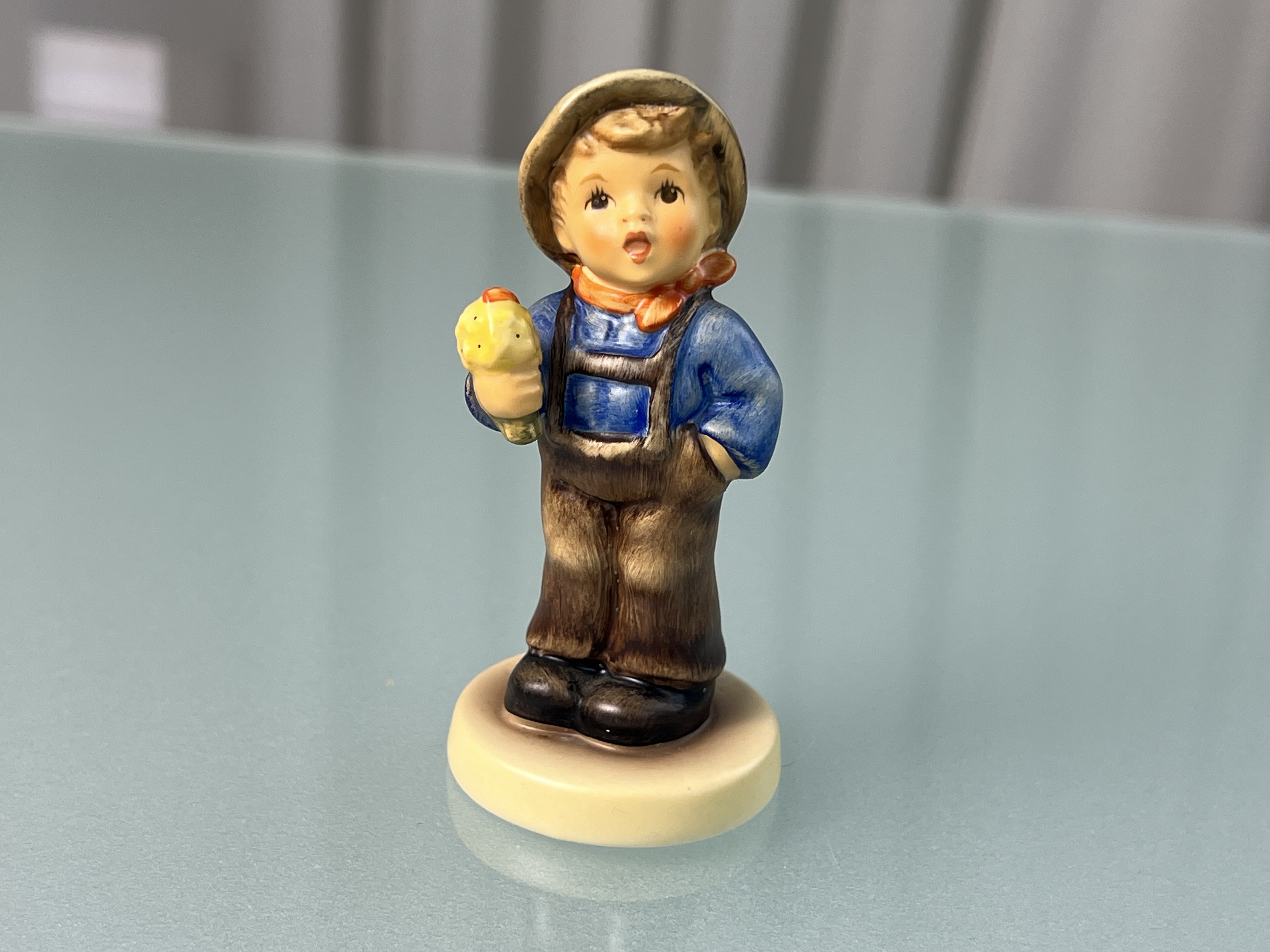 Hummel Figur 2193 4/0 Blumengruß 8 cm. 1 Wahl - Top Zustand 