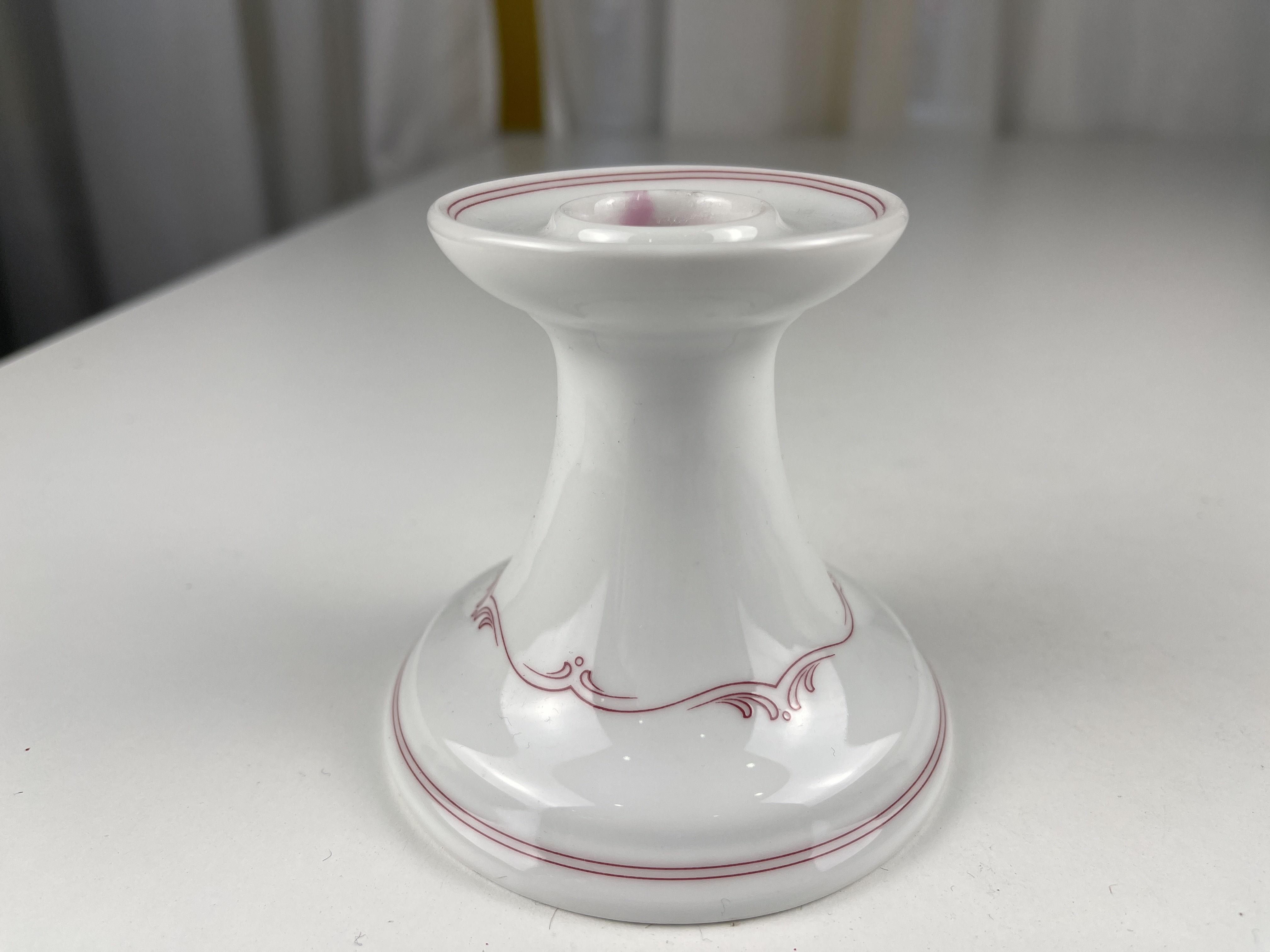  Hutschenreuther Kerzenständer 9 cm. Guter Zustand