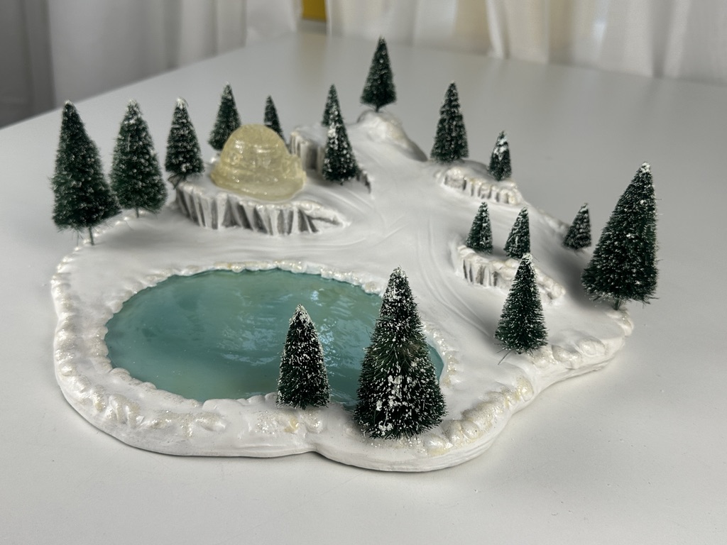 Goebel Figur Display New Frosty 32 x 33 x 8 cm 1 Wahl. Top Zustand 