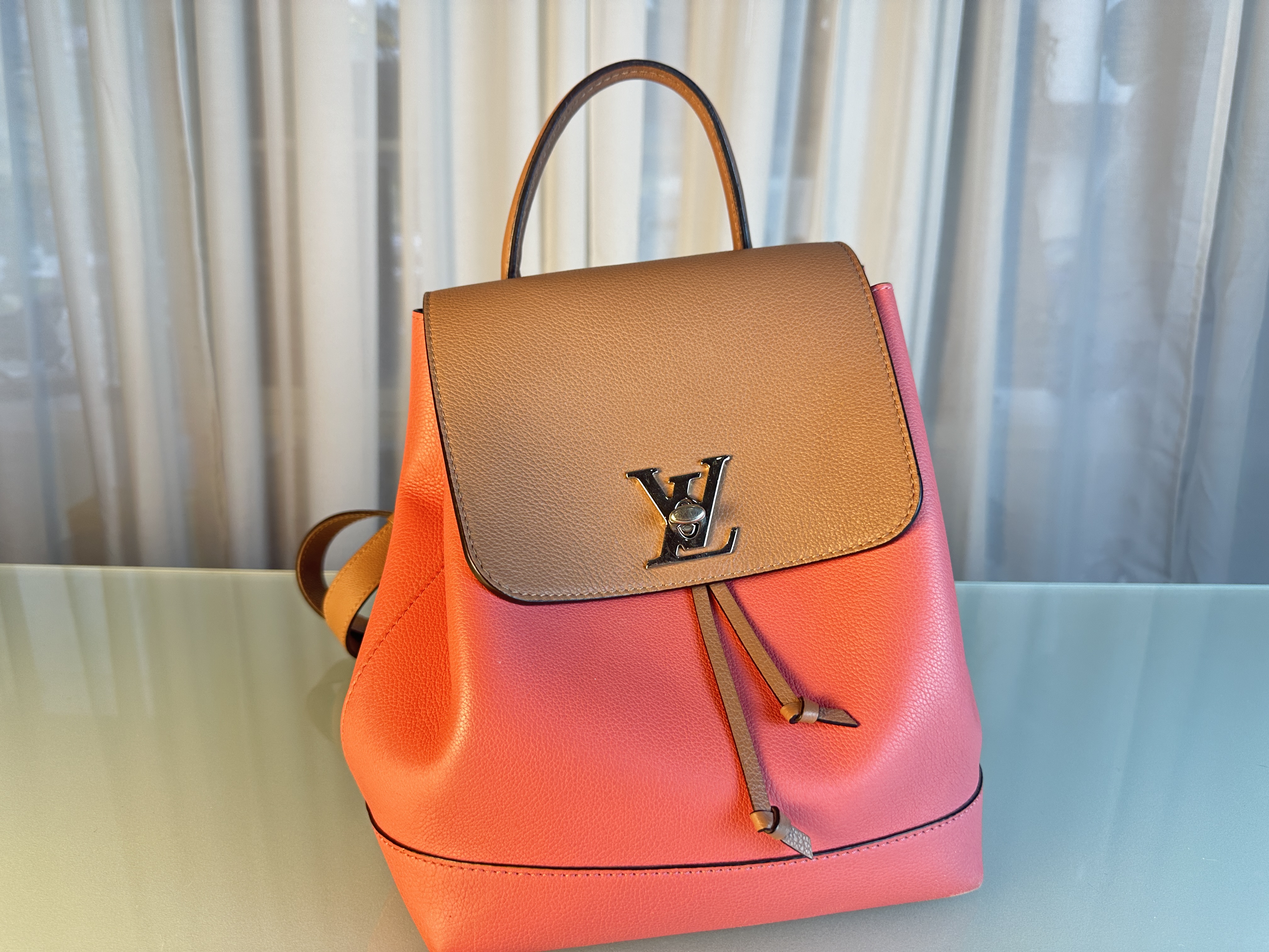  Louis Vuitton rock Me Rucksack aus Kalbsleder Rosa Original DU2126 Top Zustand siehe Bilder 