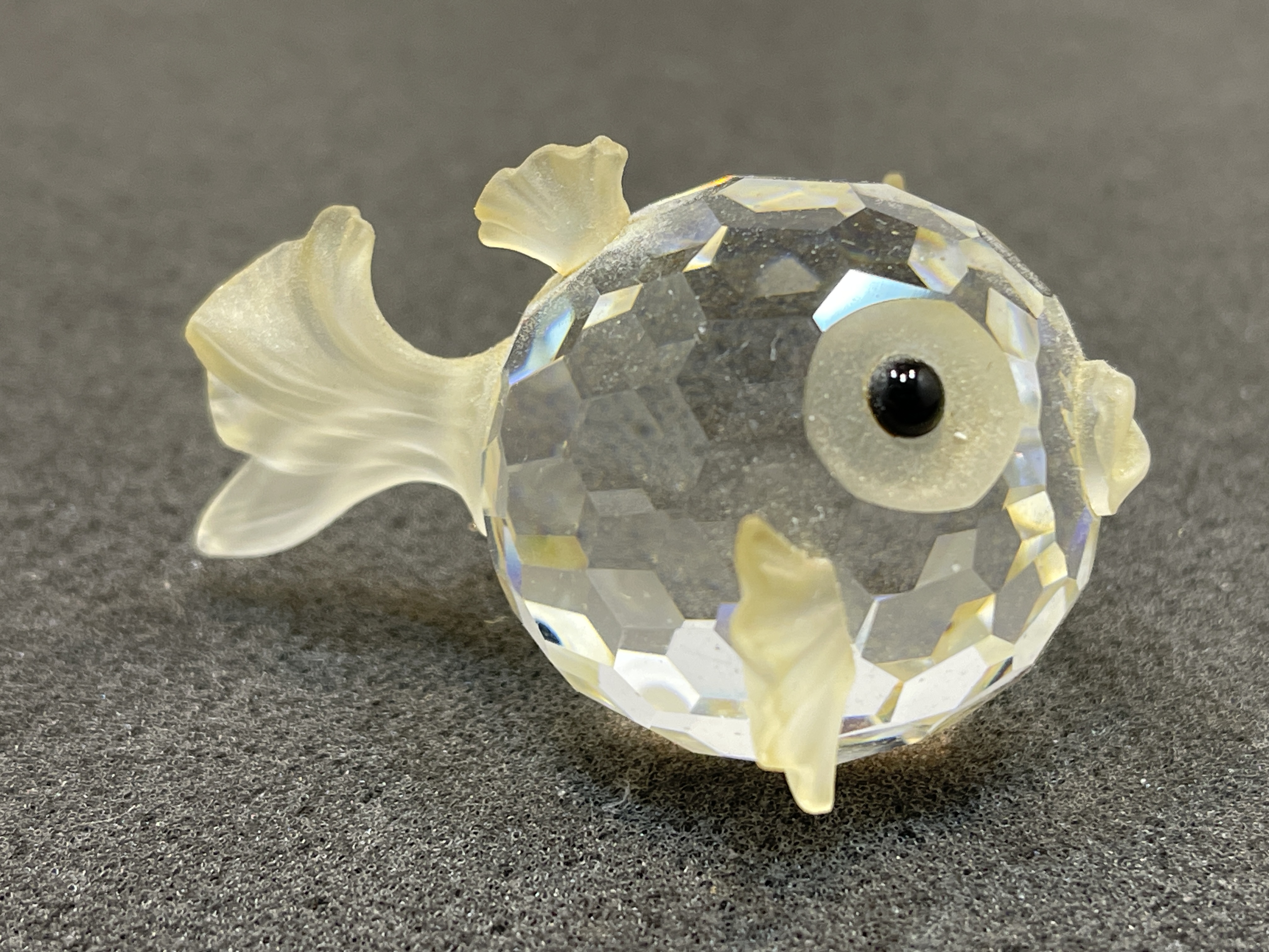  Swarovski Kristall Figur 012724 Kugelfisch 5,5 cm.  Zustand siehe Fotos 