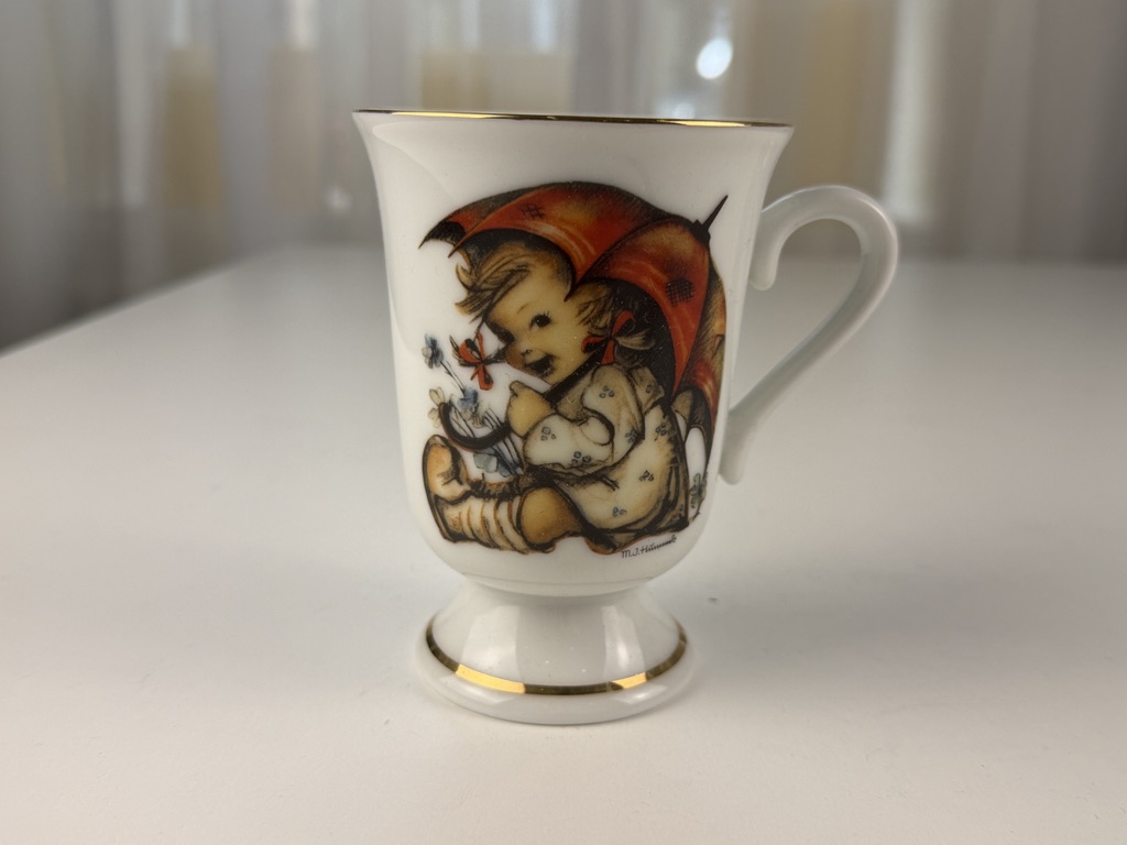  M.I. Hummel Tasse 11,7 cm. 1 Wahl. Top Zustand.    