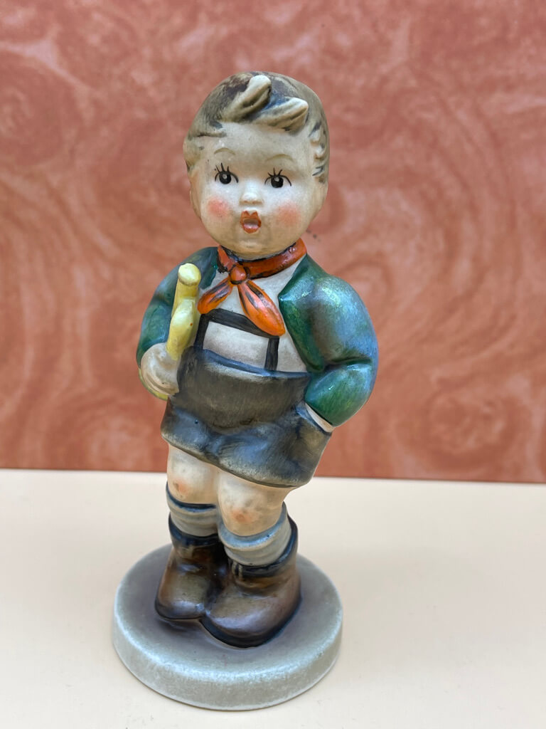 Hummel Figur 97 Der kleine Musikant 11,7 cm. 1 Wahl. Top Zustand