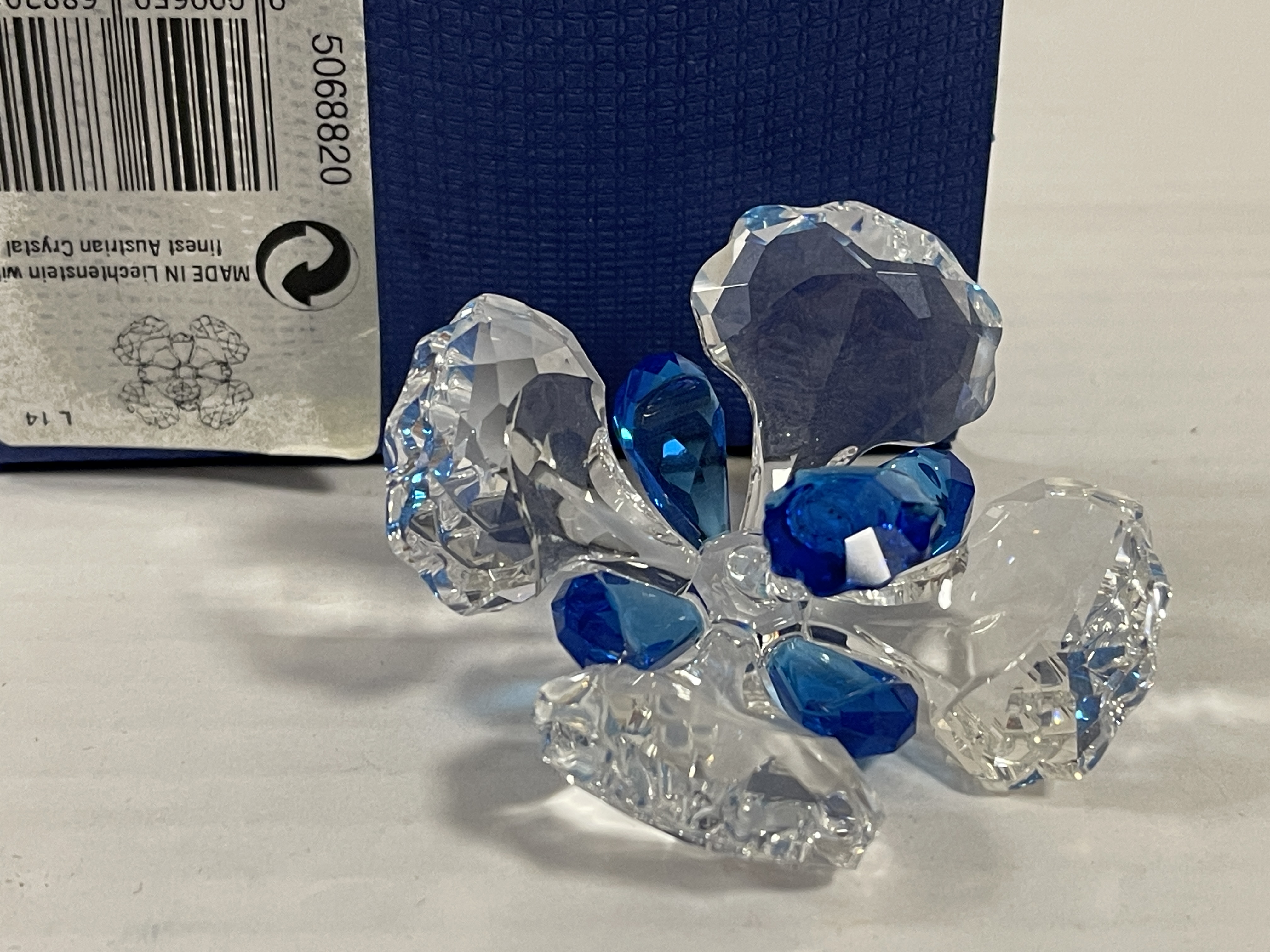 Swarovski Figur 5068820 Pfauenblüte 5,7 cm. OVP & Zertifikat.  Top Zustand