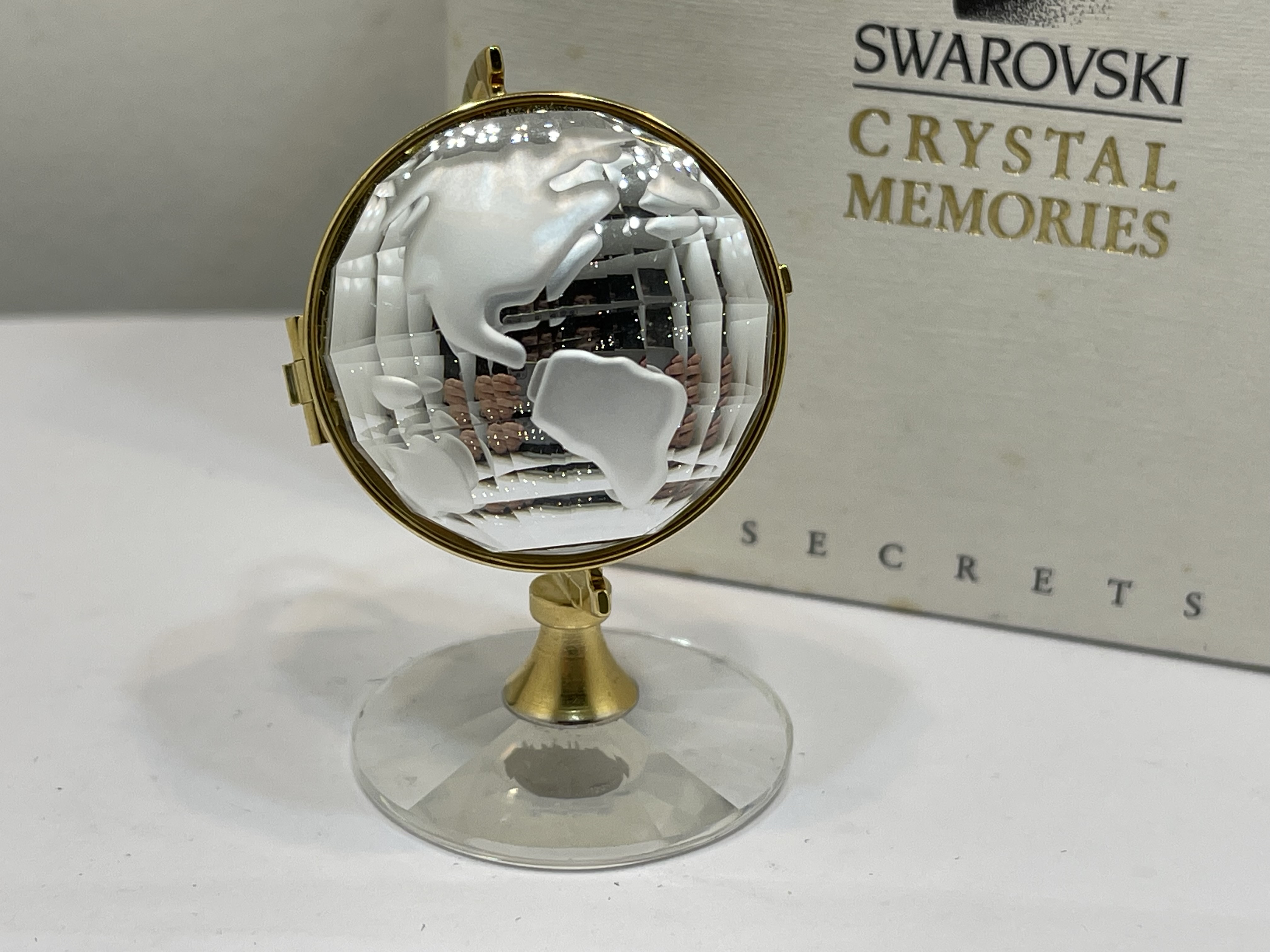 Swarovski Figur 210826 Crystal Memories Globus Uhr 5,5 cm + OPV & Zertifikat . Top Zustand  