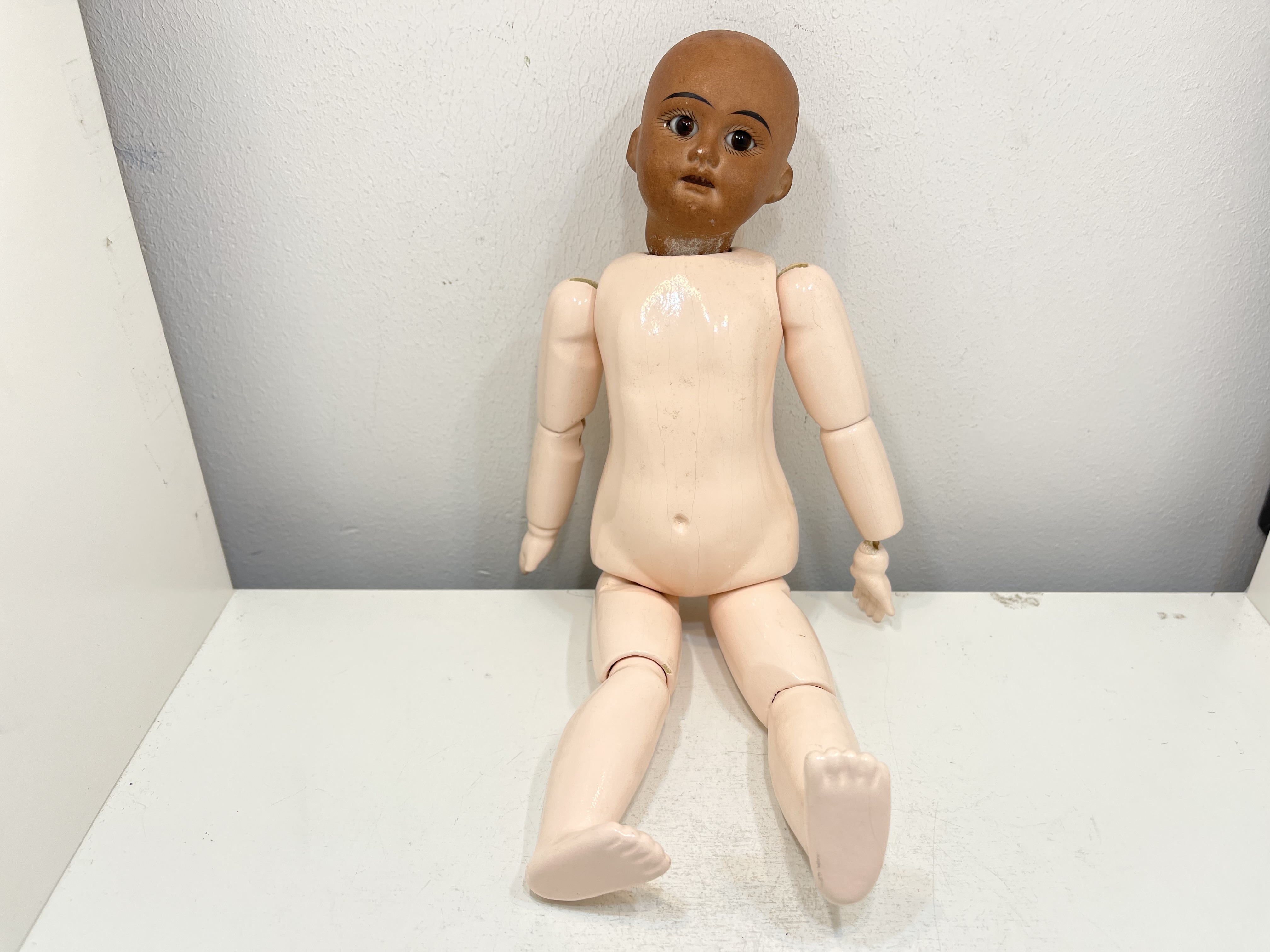 Puppe Sammler Porzellankopf Puppe 27 cm. Zustand Siehe Fotos.   