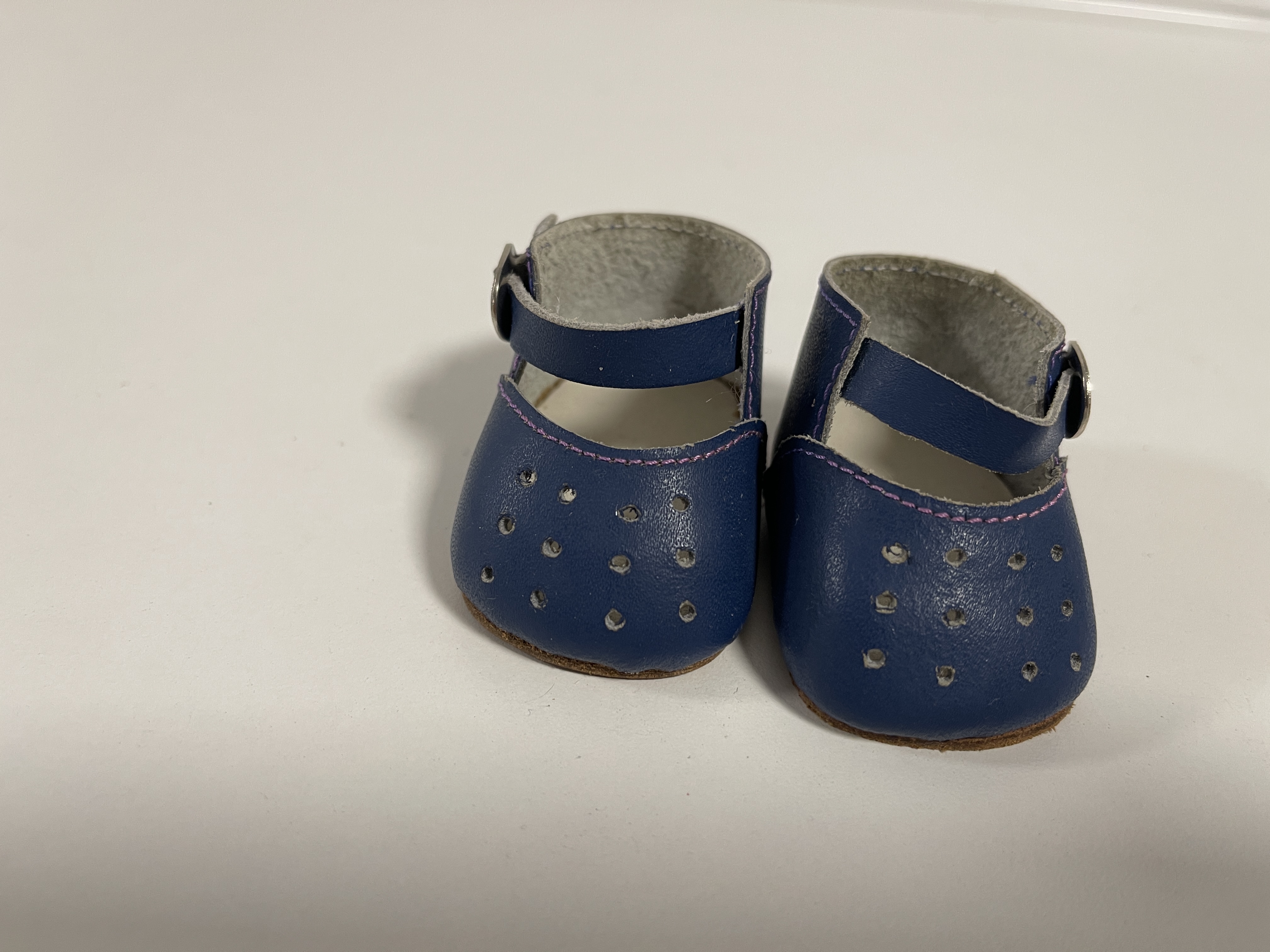 Puppenkleidung  Schuhe ca. 7,5 cm Zustand siehe Fotos 