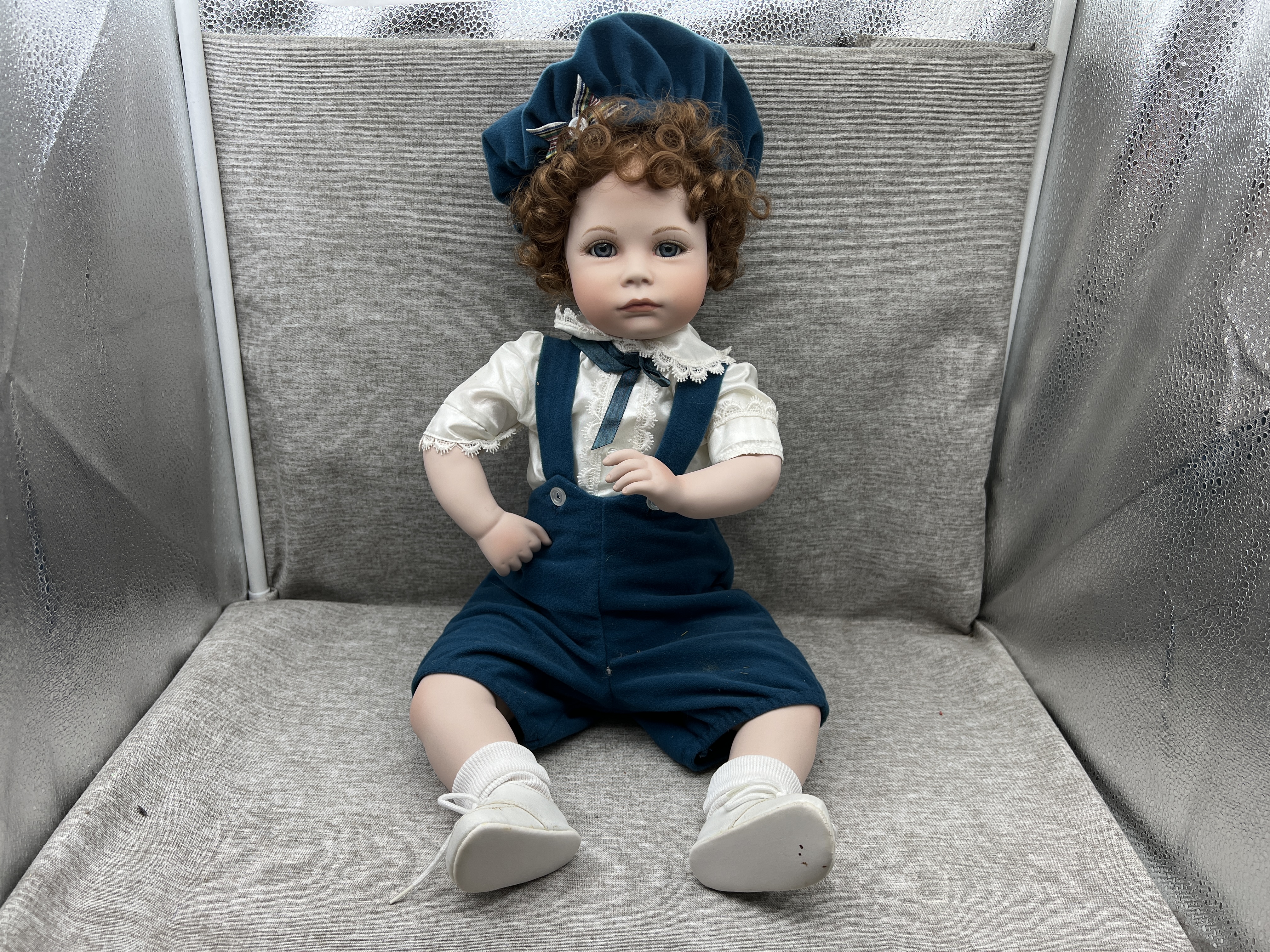 Thelma Resch Porzellan Puppe 52 cm. Top Zustand  Thelma Resch Porzellan Puppe 52 cm. Top Zustand