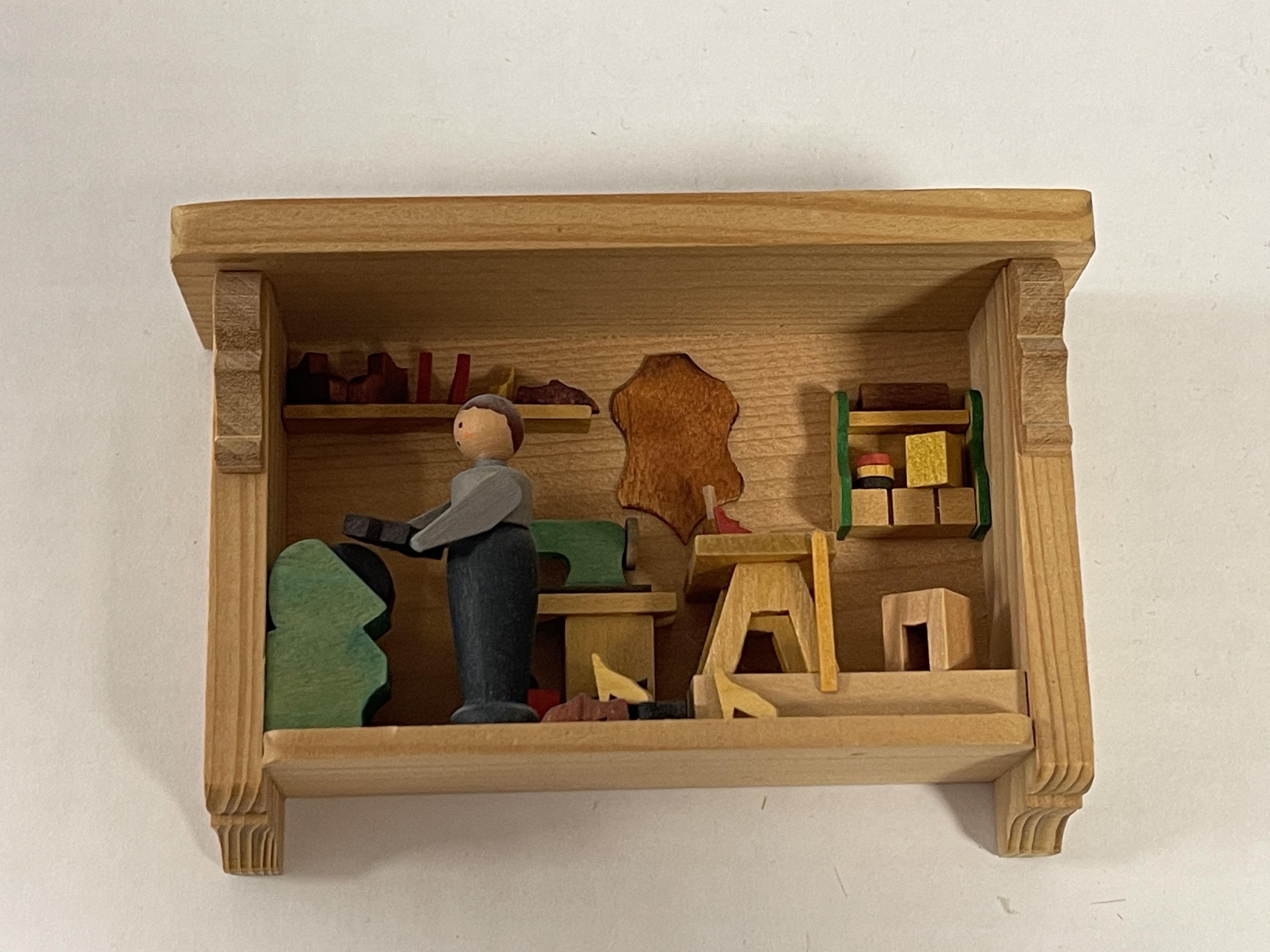 Erzgebirge Sammler Figur Bild 10 x 6,5 x 3 cm. Top Zustand