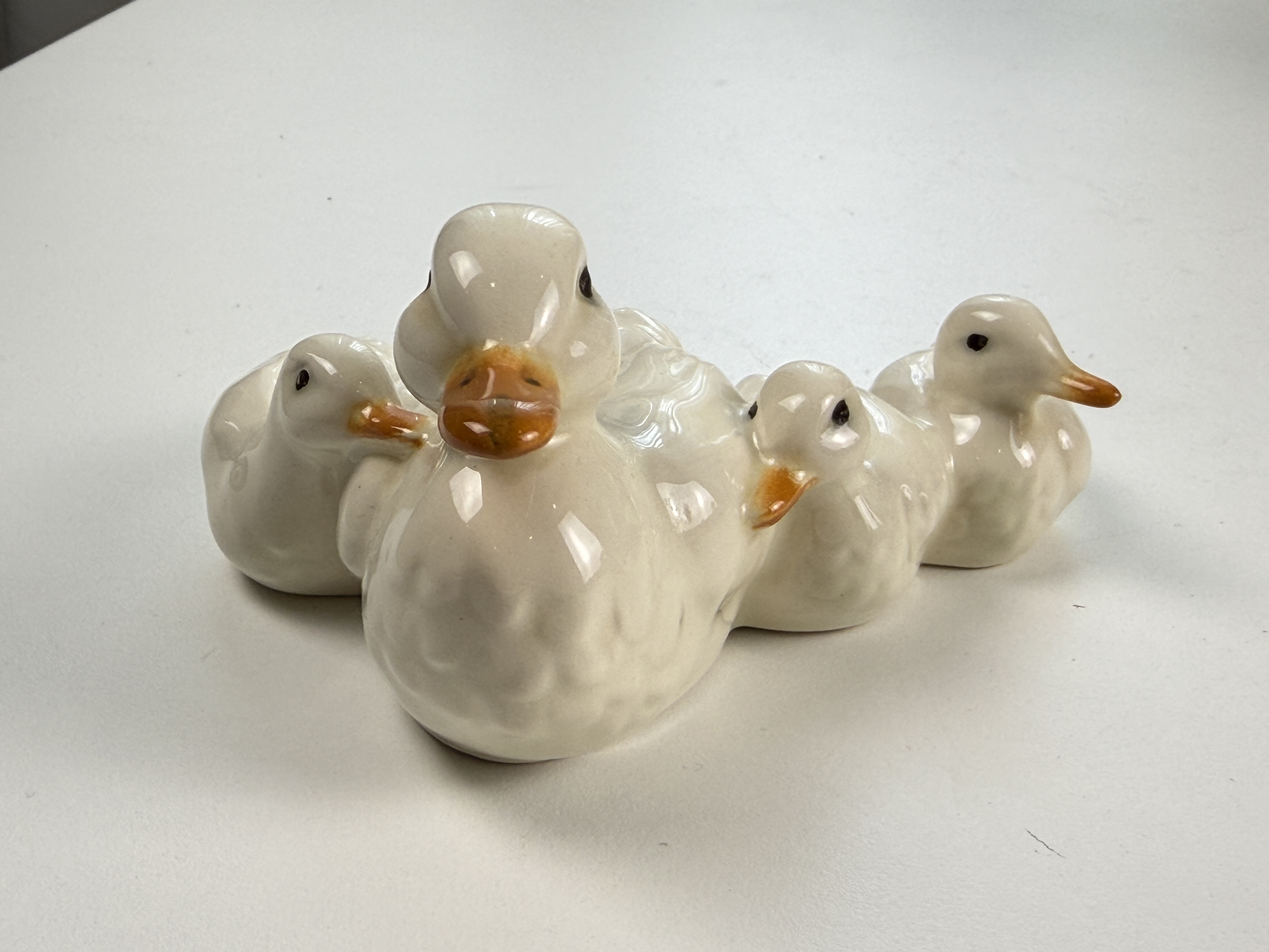  Goebel Figur Porzellan Entenfamilie 6 x 12 cm. Top Zustand