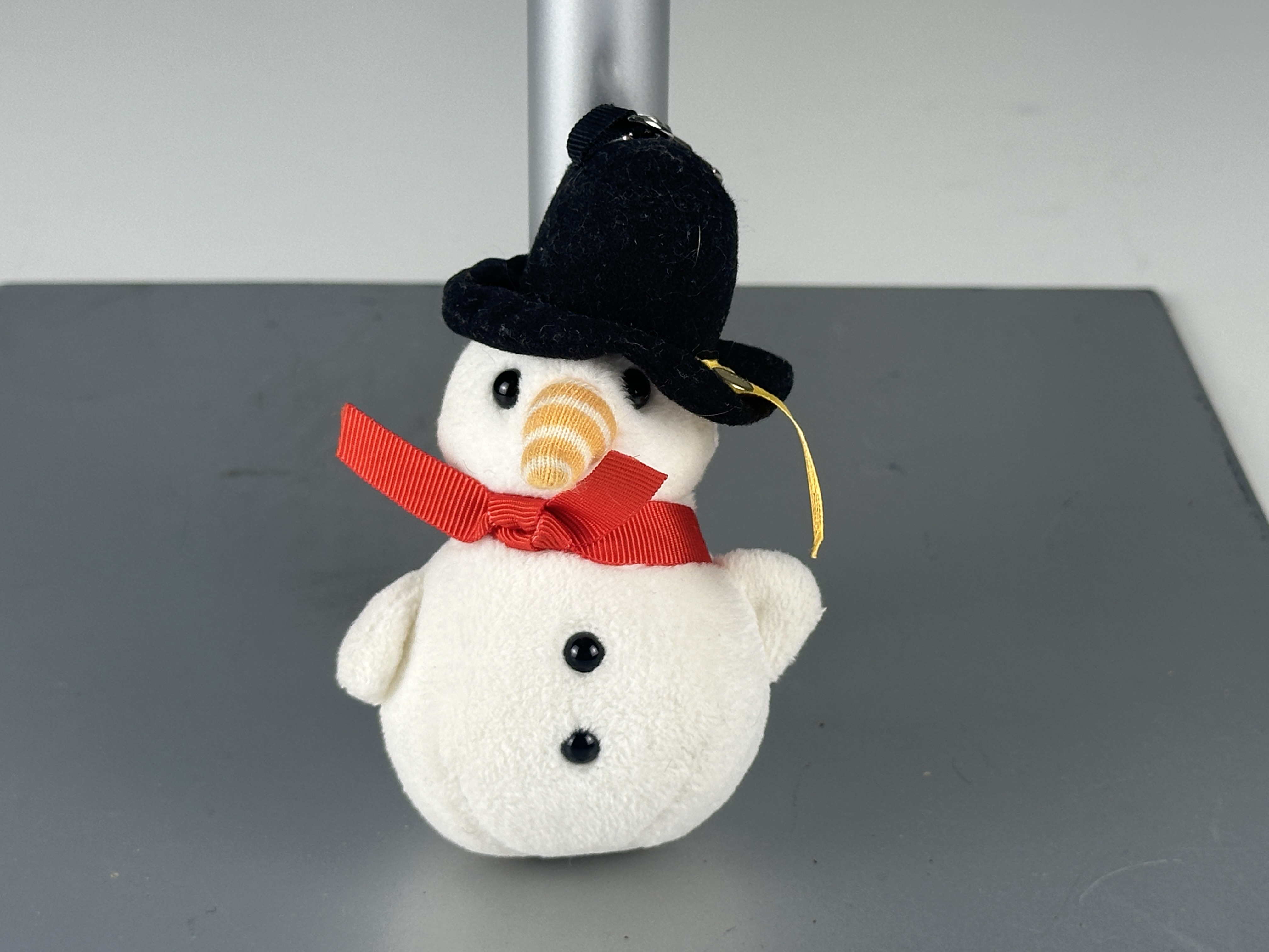 Steiff Tier 112331 Schlüsselanhänger Frosty Schneemann 10 cm. Top Zustand