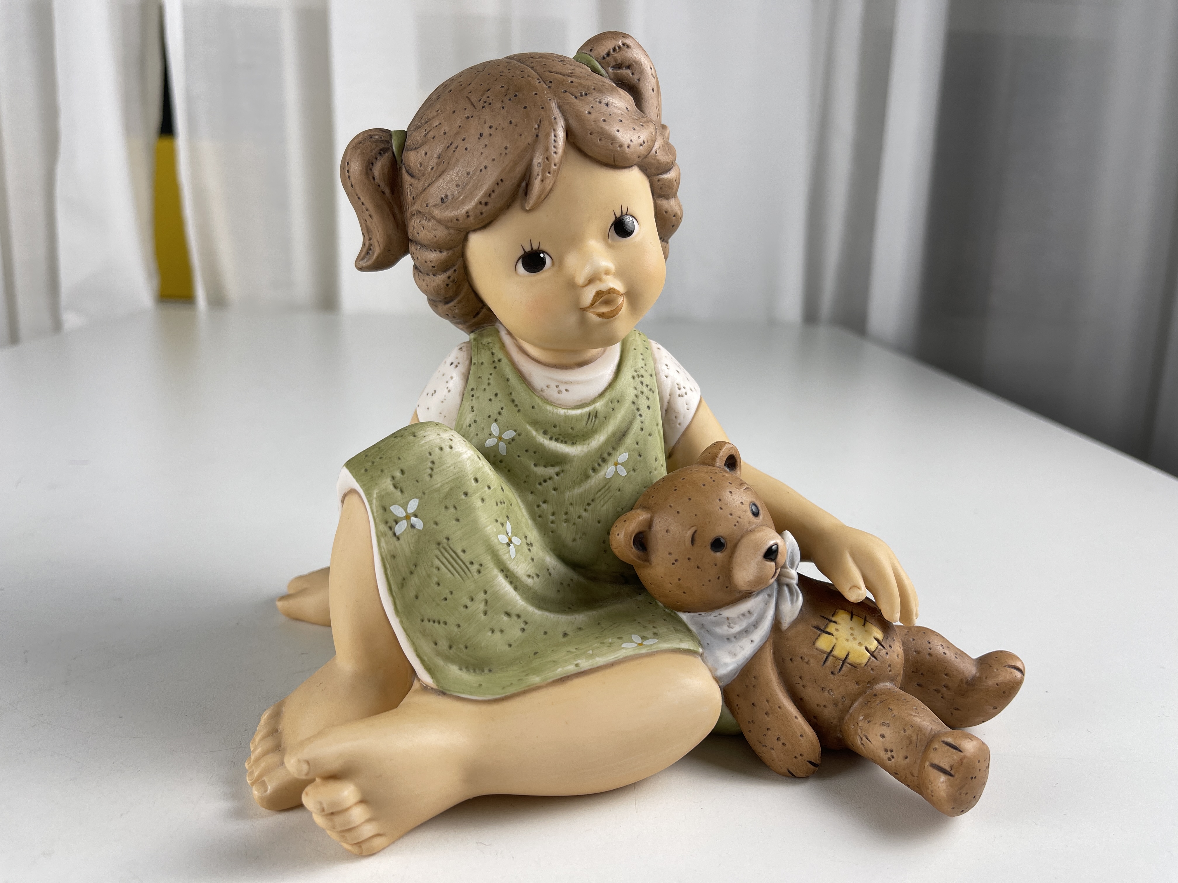  Goebel Figur Nina Marco 17 cm - 1 Wahl. Top Zustand   