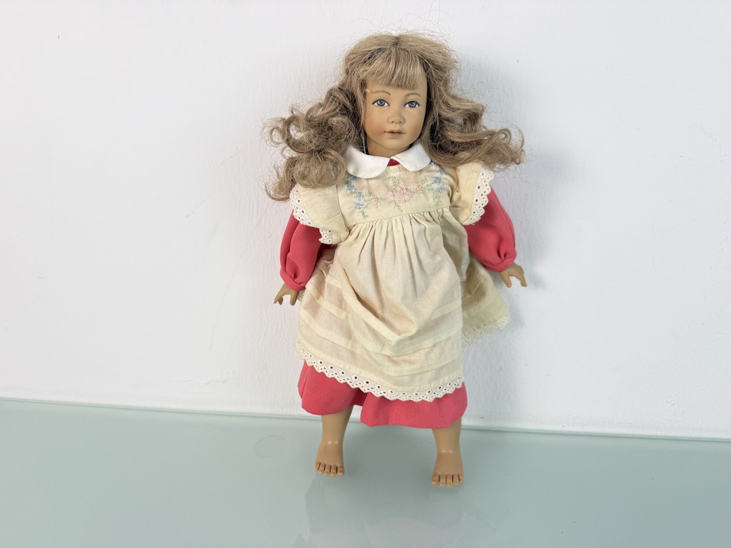  Künstlerpuppe Heidi Ott Vinyl Puppe 32 cm. Top Zustand    