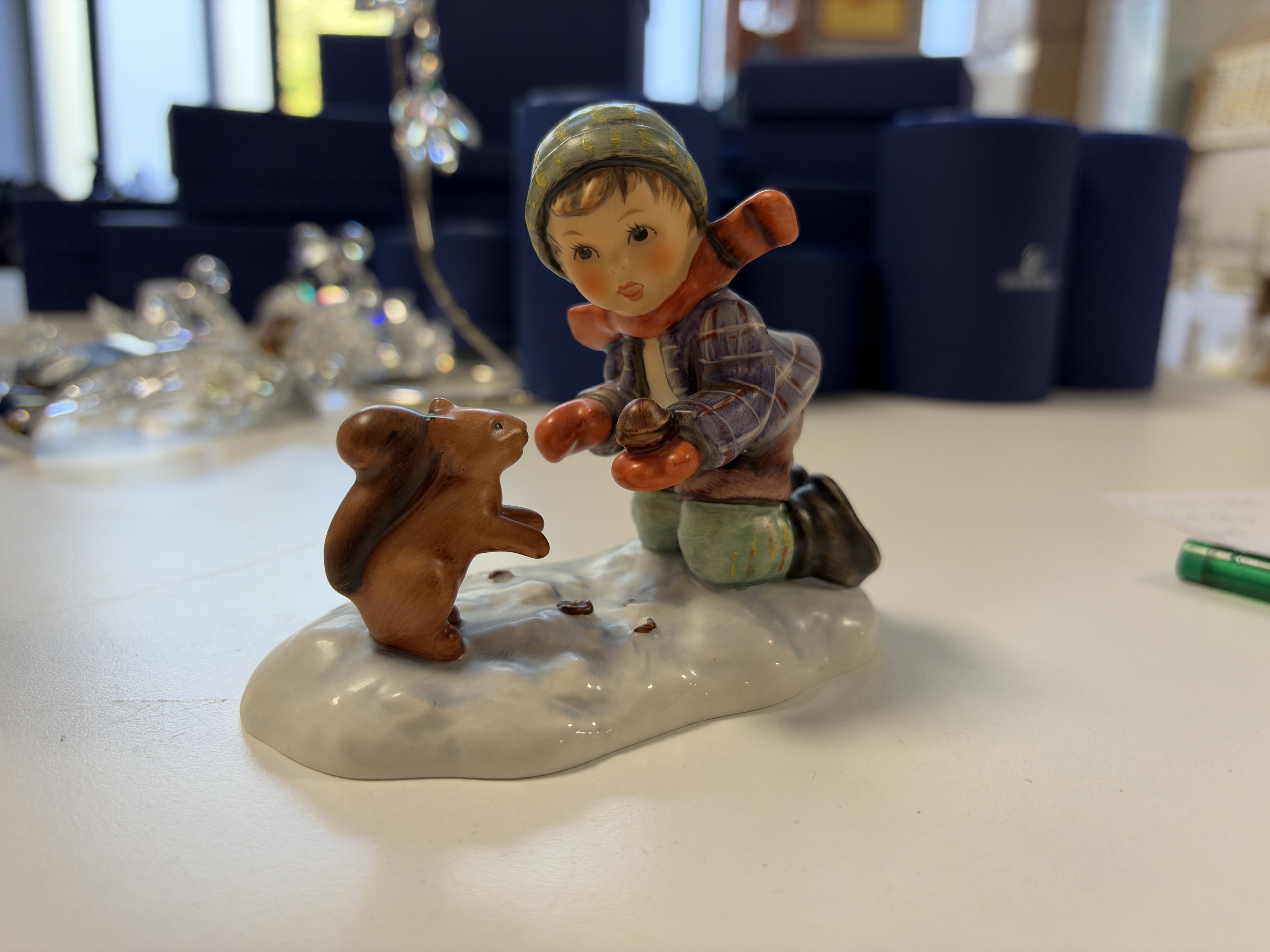 Hummel Figur 2053 Lass Dich streicheln 9 cm. 1 Wahl - Top Zustand 