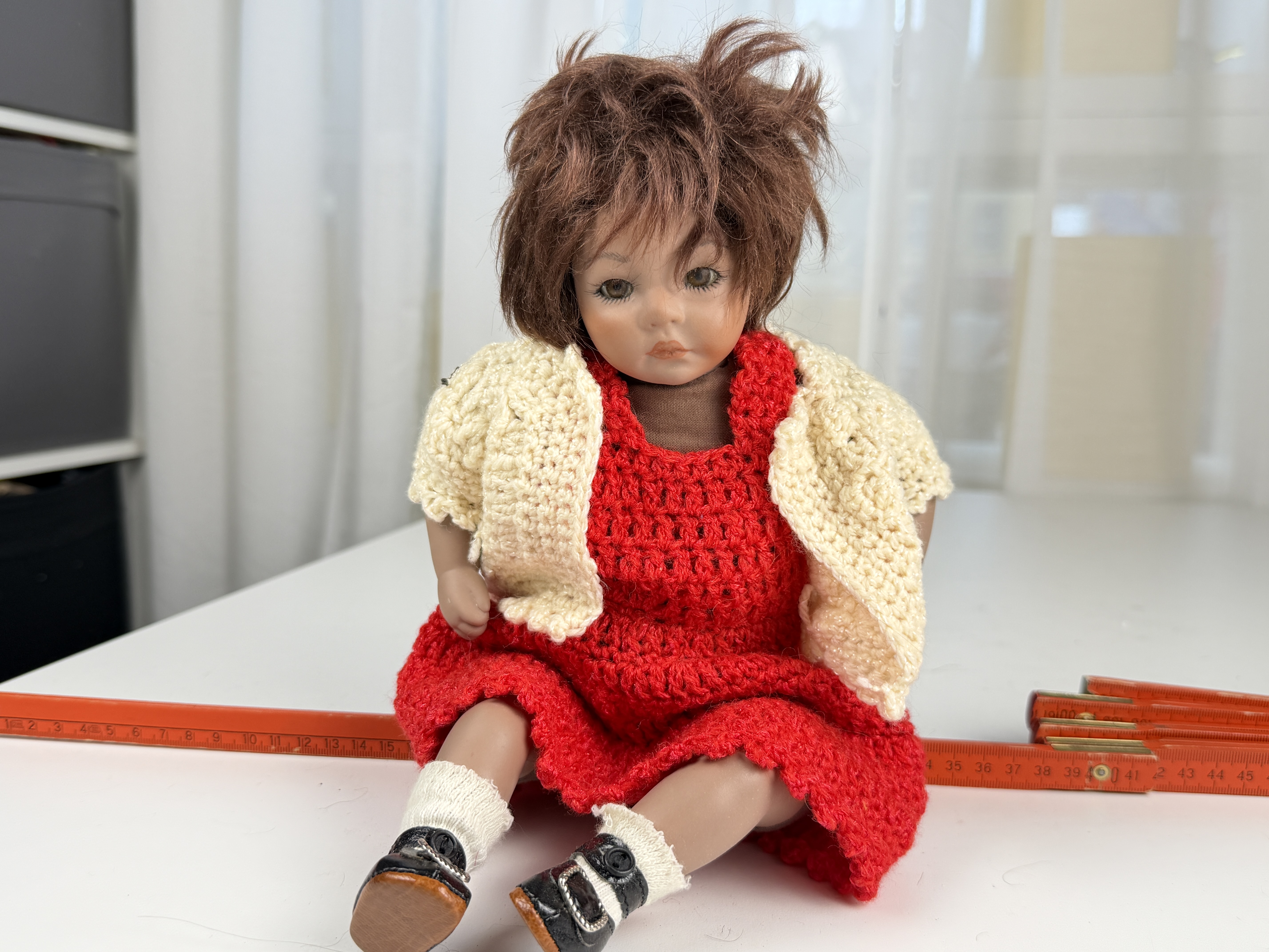 Künstlerpuppe Porzellanpuppe 33 cm Top Zustand siehe Bilder 