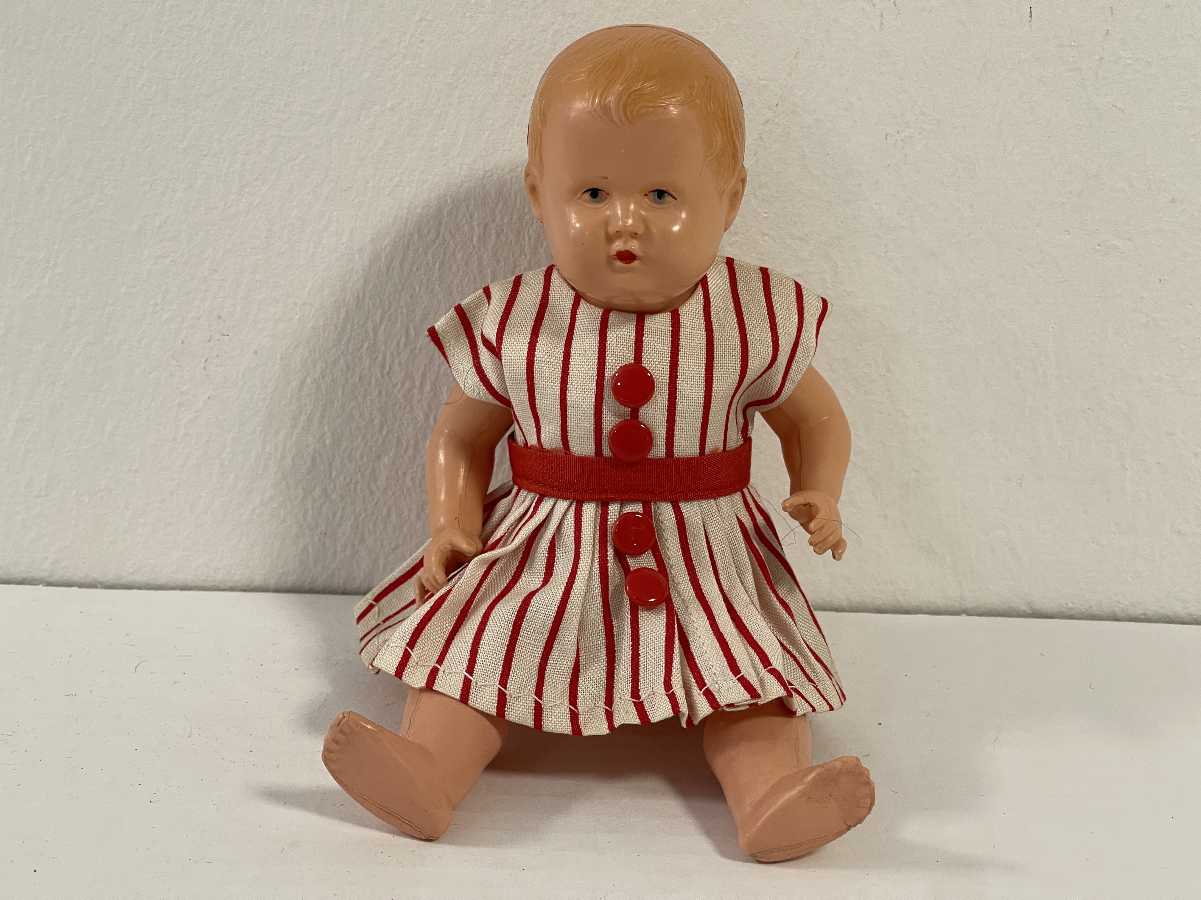 Alte Sammler Puppe Künstler Zelluloid 20 cm Zustand Siehe Fotos.